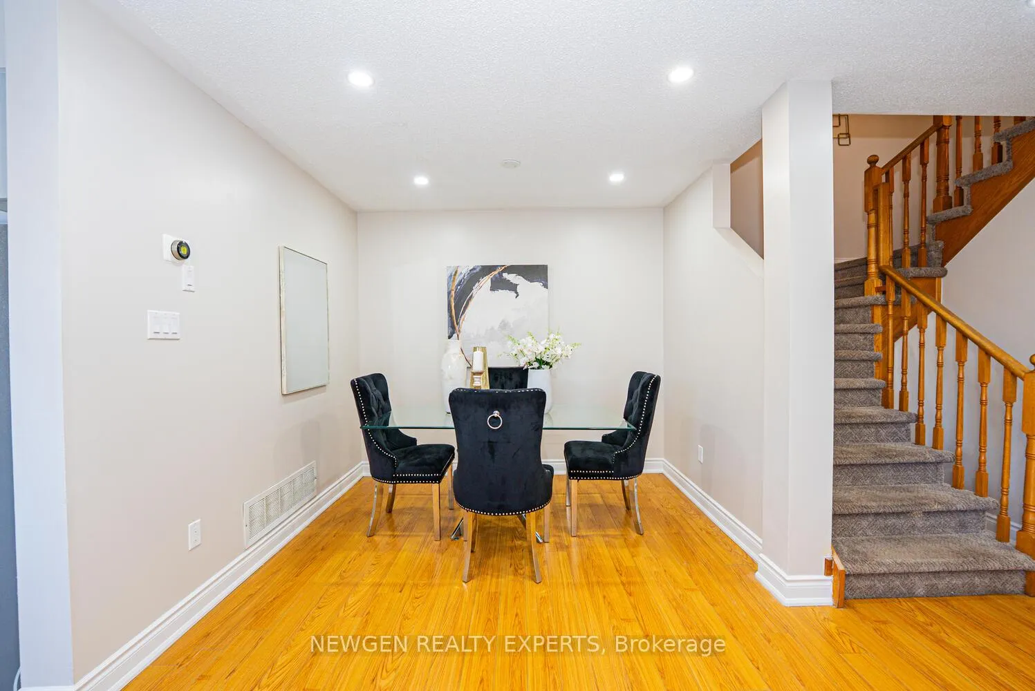 Photo 13 of 23 Whiteface Crescent, Brampton, Fletcher's Meadow — HOMEH