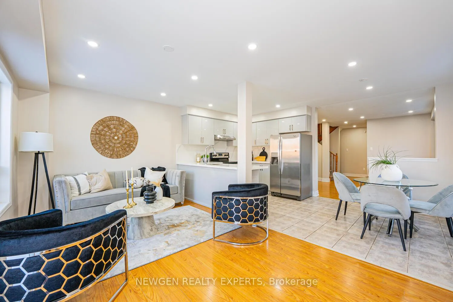 Photo 20 of 23 Whiteface Crescent, Brampton, Fletcher's Meadow — HOMEH