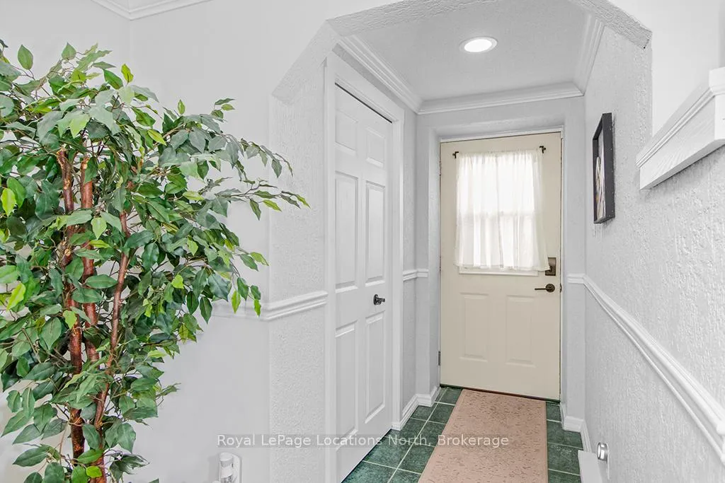 Photo 3 of Unit 3, 891 River Road W, Wasaga Beach — HOMEH