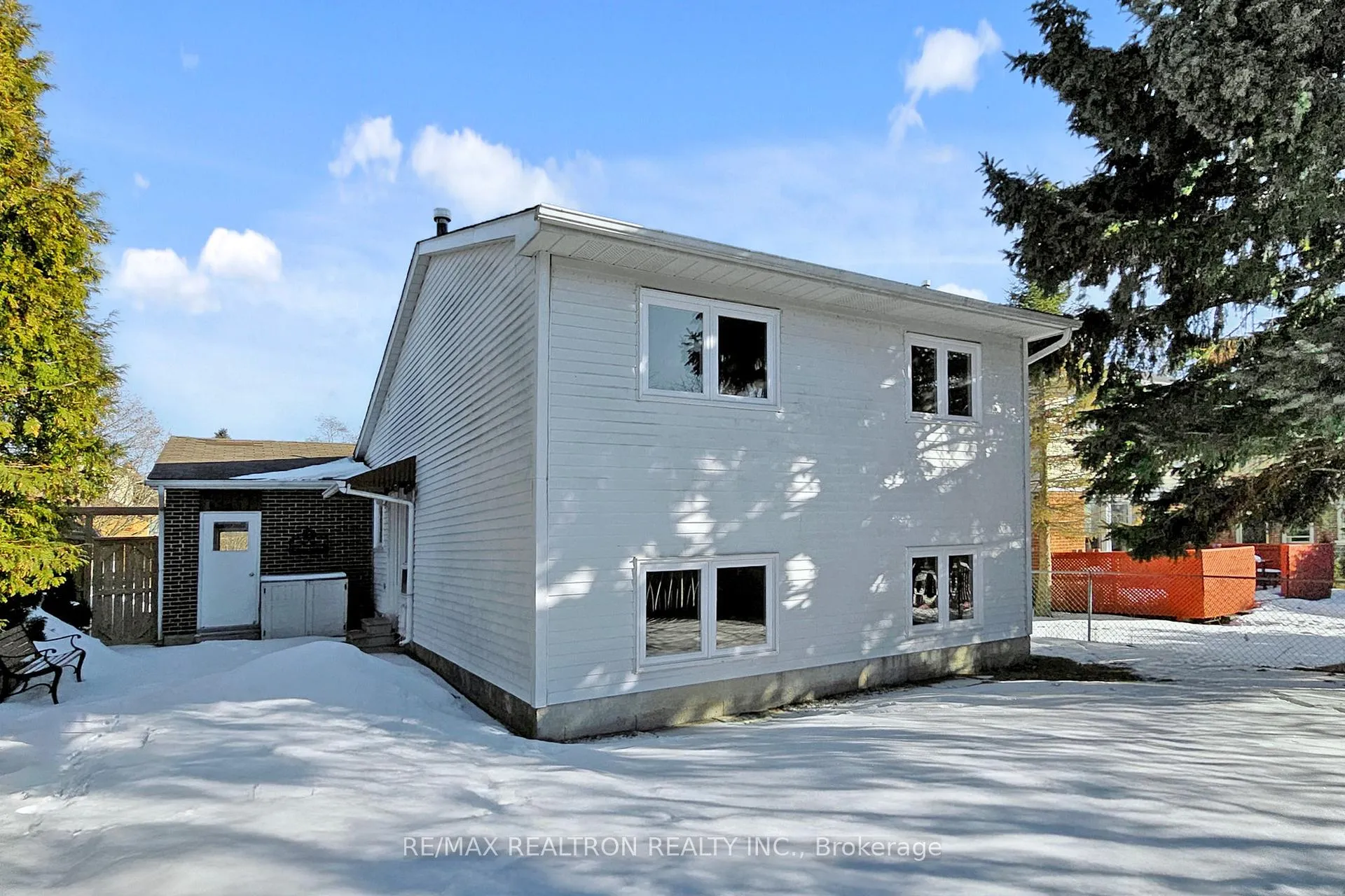 Photo 47 of 32 Panter Crescent, Ajax, South West — HOMEH