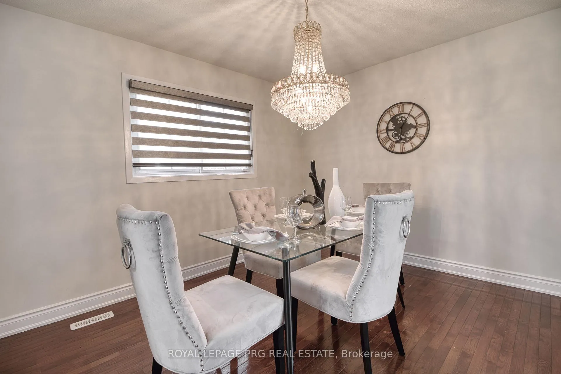 Photo 8 of Unit Upper Floor, 13 Stillwater Crescent, Brampton, Brampton West — HOMEH