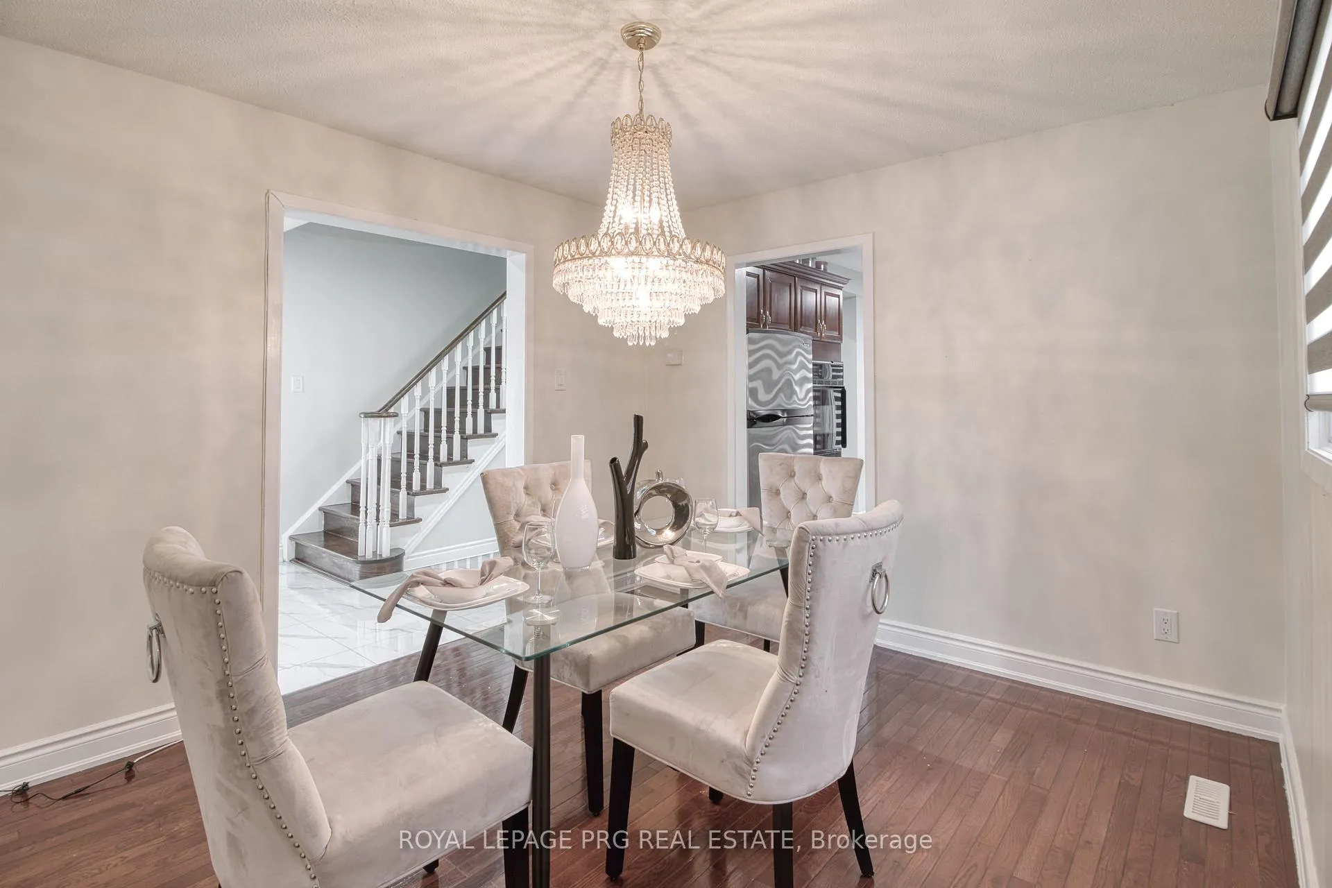 Photo 10 of Unit Upper Floor, 13 Stillwater Crescent, Brampton, Brampton West — HOMEH