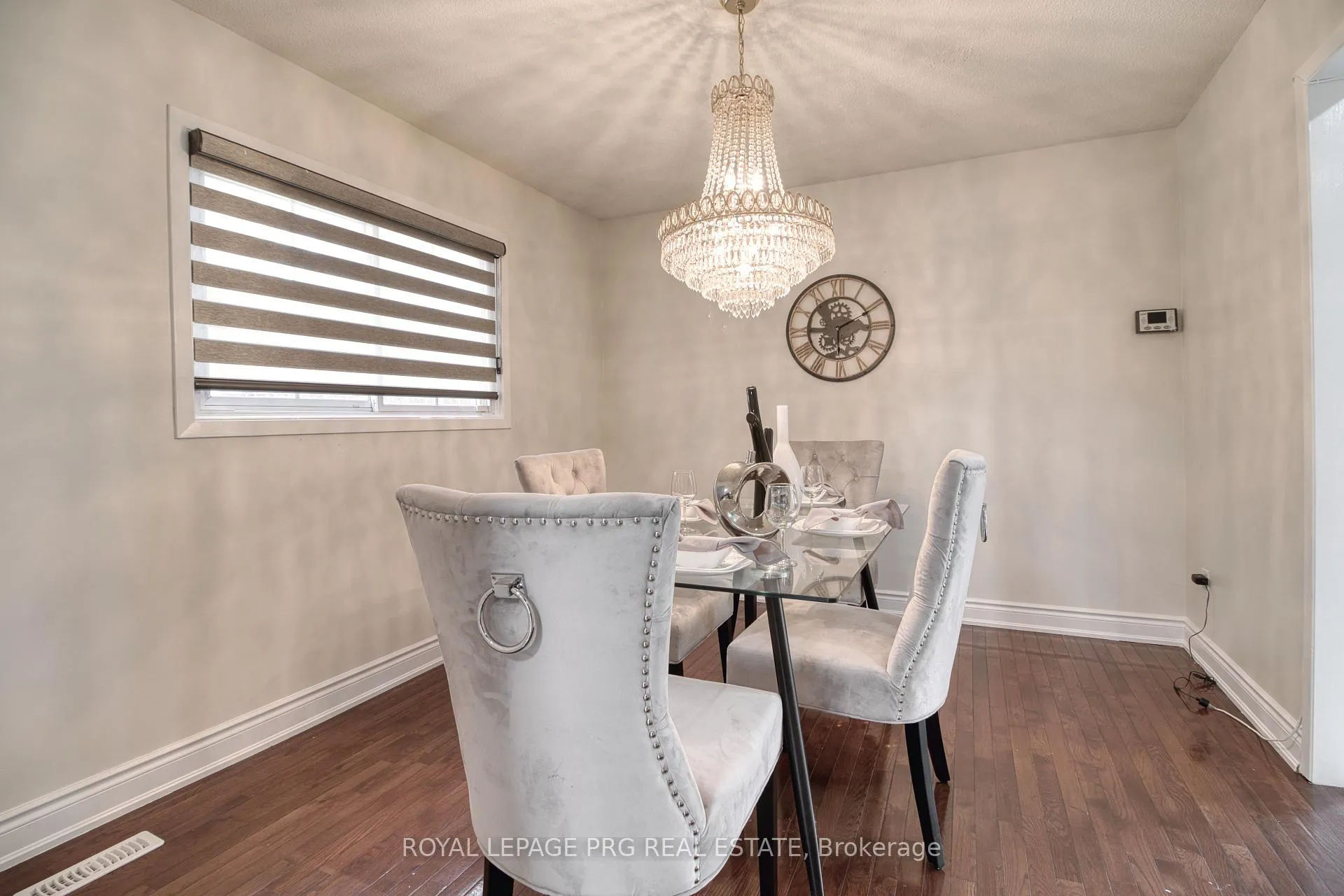 Photo 11 of Unit Upper Floor, 13 Stillwater Crescent, Brampton, Brampton West — HOMEH