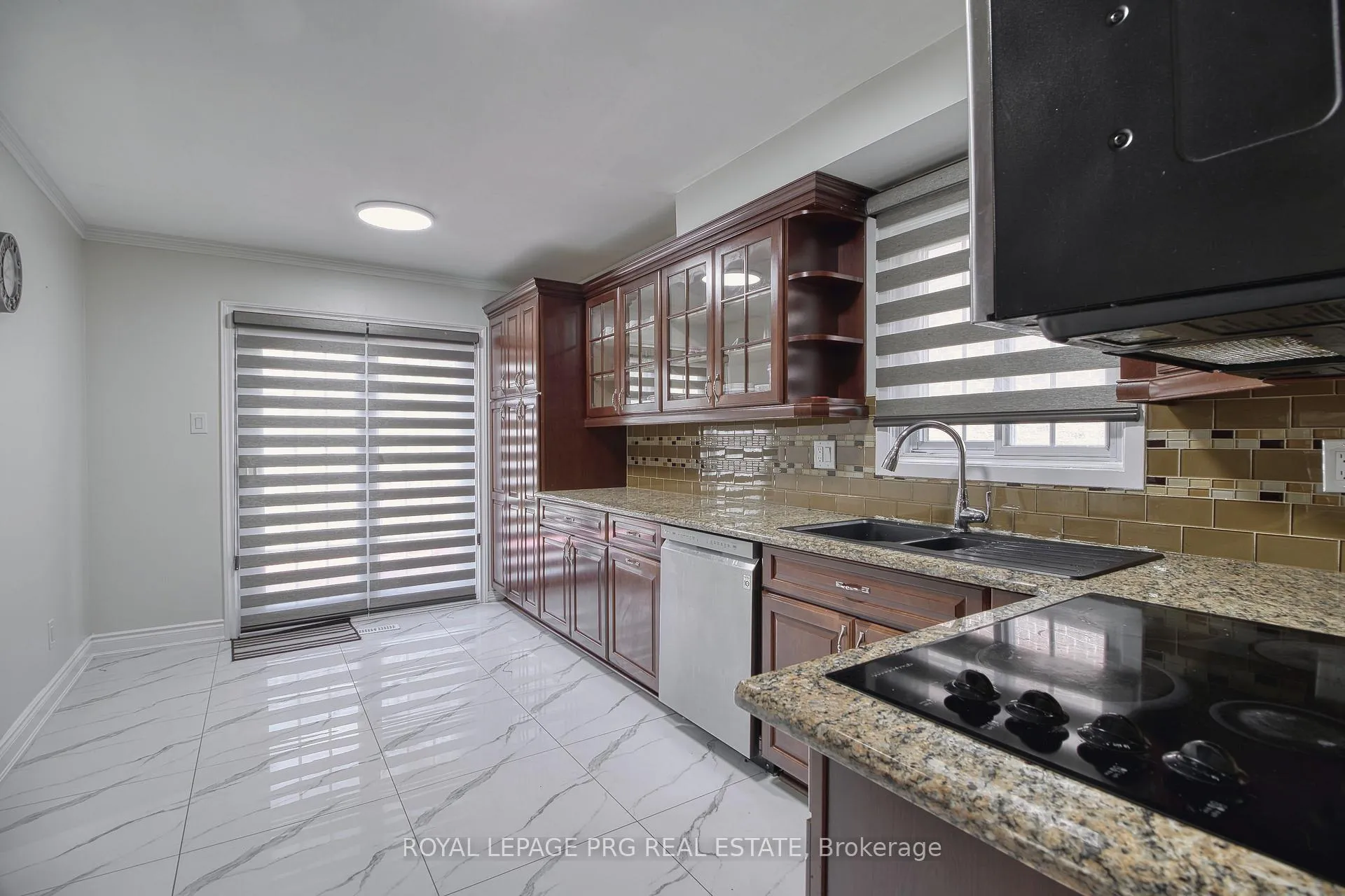 Photo 13 of Unit Upper Floor, 13 Stillwater Crescent, Brampton, Brampton West — HOMEH