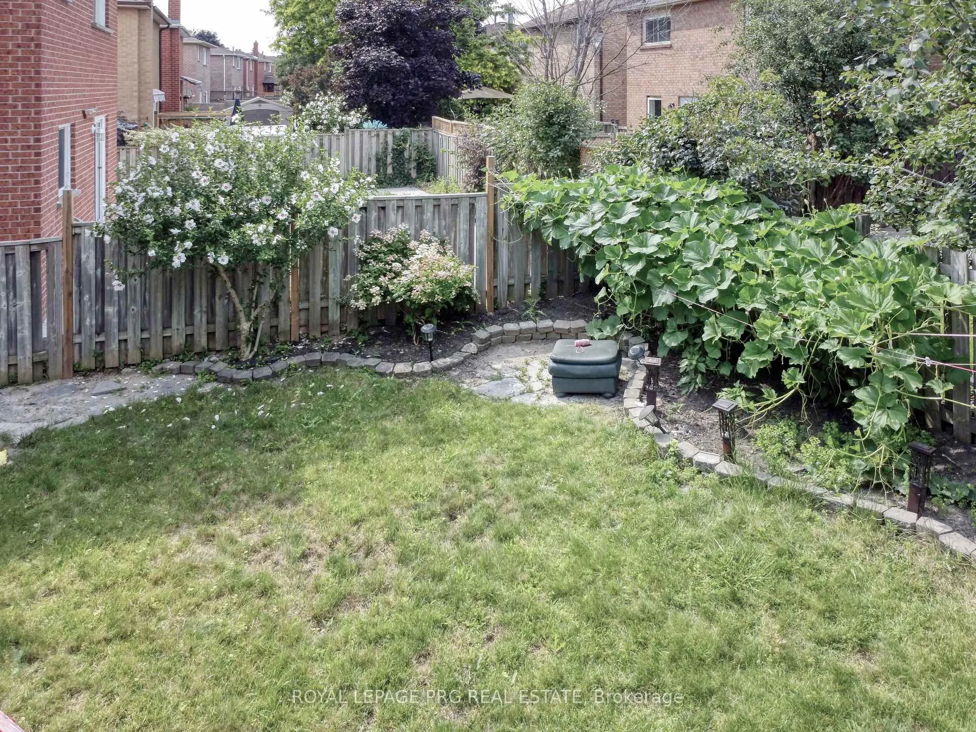 Photo 34 of Unit Upper Floor, 13 Stillwater Crescent, Brampton, Brampton West — HOMEH