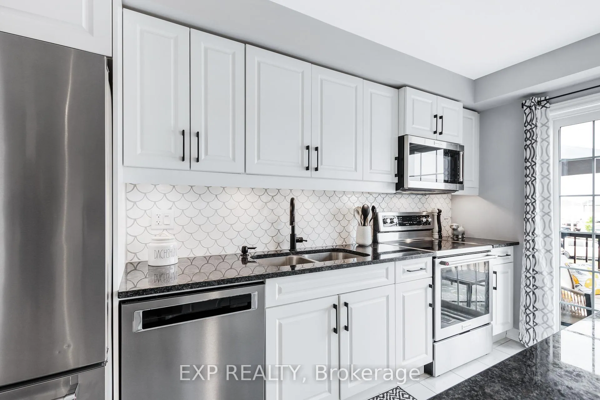 Photo 7 of 11 Kodiak Terrace, Barrie, Holly — HOMEH