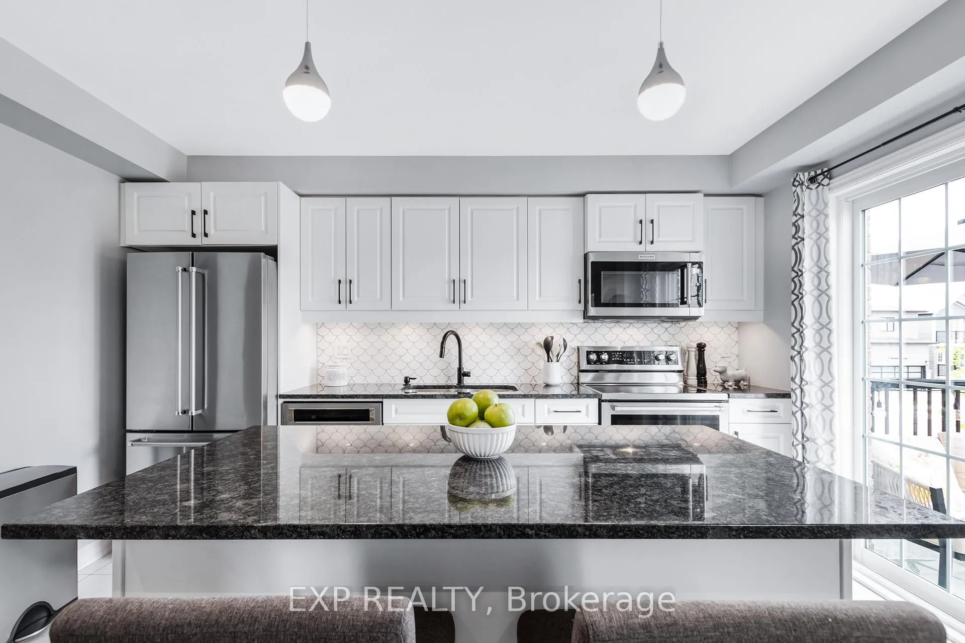 Photo 10 of 11 Kodiak Terrace, Barrie, Holly — HOMEH