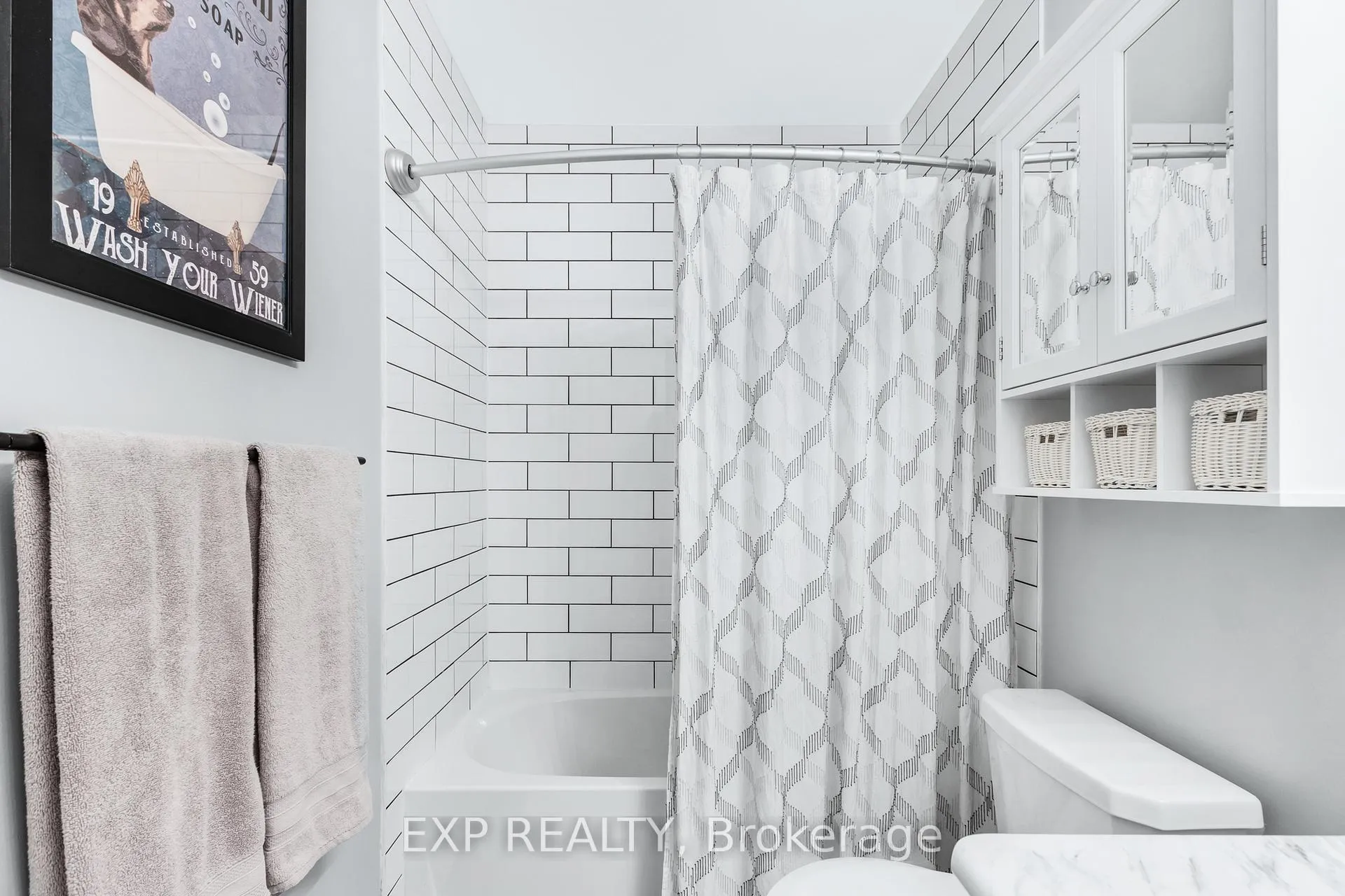 Photo 21 of 11 Kodiak Terrace, Barrie, Holly — HOMEH