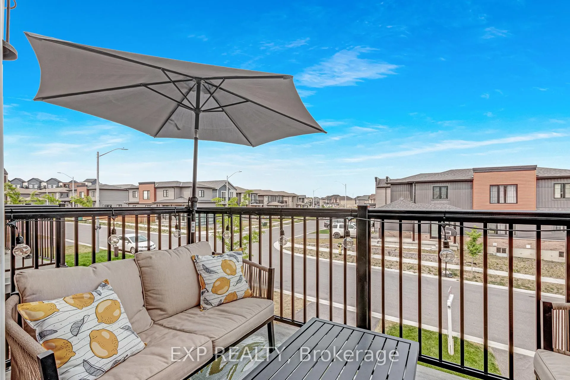 Photo 24 of 11 Kodiak Terrace, Barrie, Holly — HOMEH