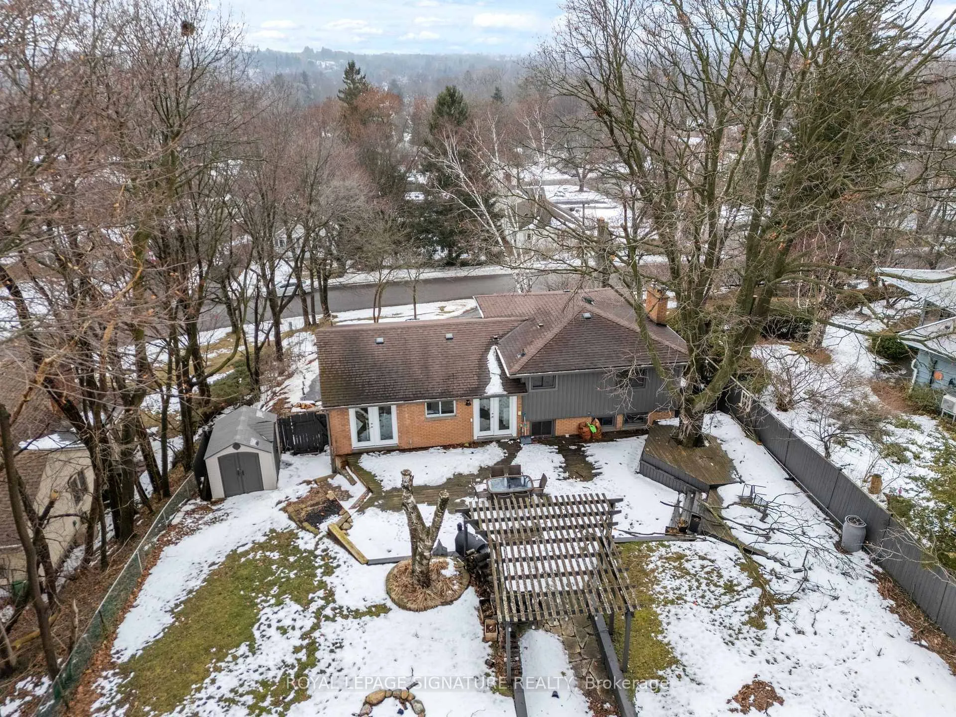 Photo 3 of 19 Gibson Drive, Norfolk, Simcoe — HOMEH