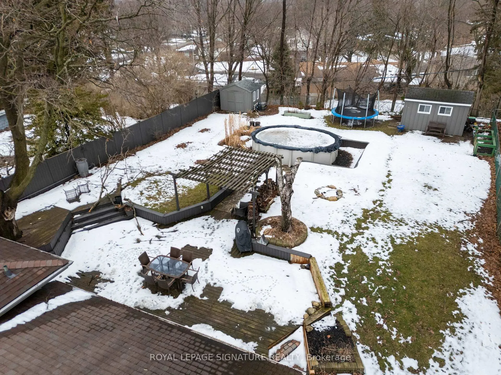 Photo 4 of 19 Gibson Drive, Norfolk, Simcoe — HOMEH