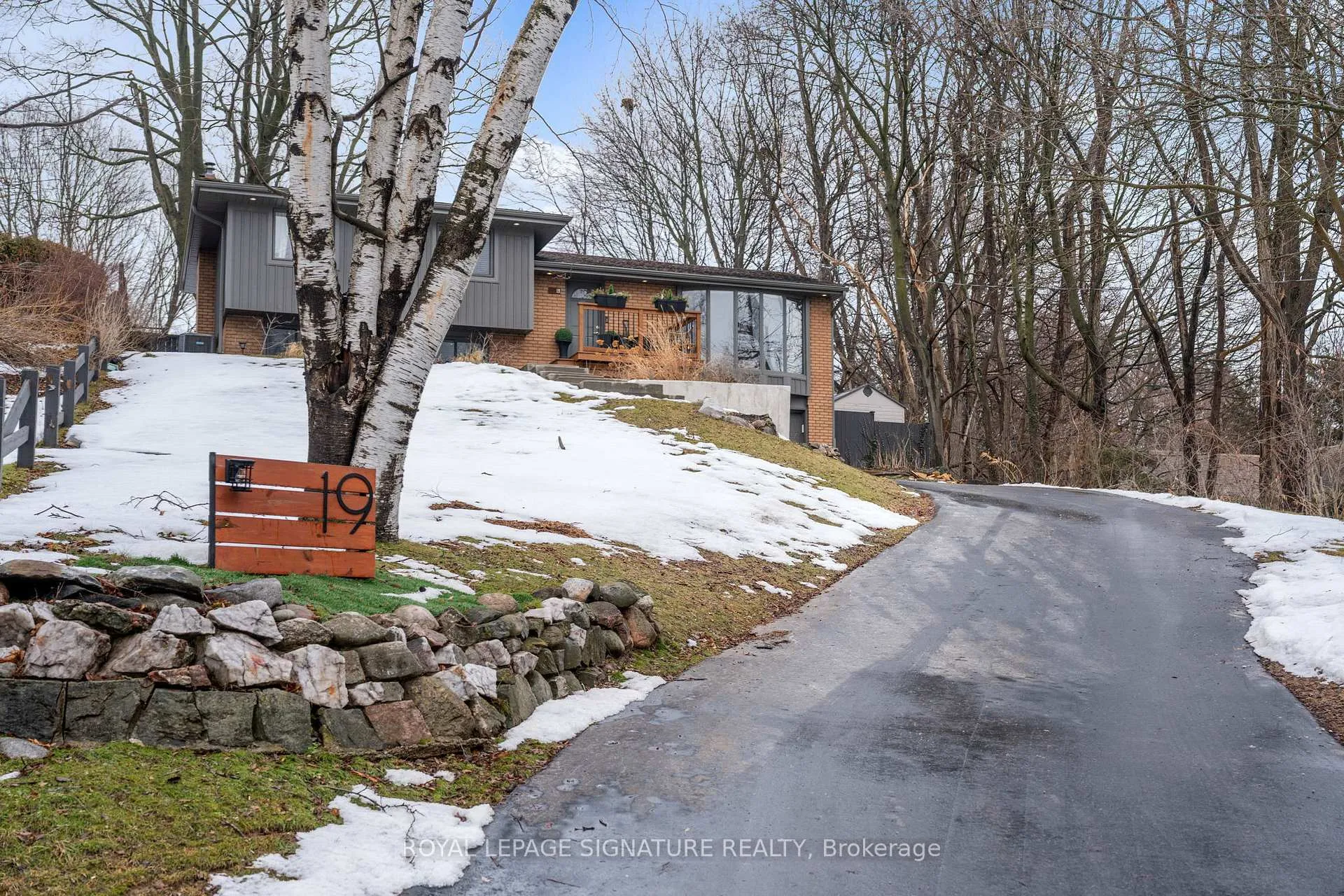 Photo 7 of 19 Gibson Drive, Norfolk, Simcoe — HOMEH