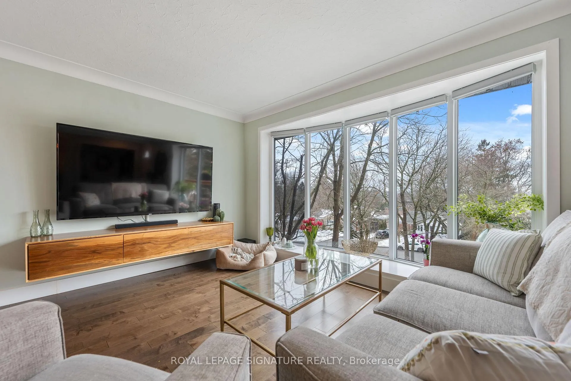 Photo 9 of 19 Gibson Drive, Norfolk, Simcoe — HOMEH