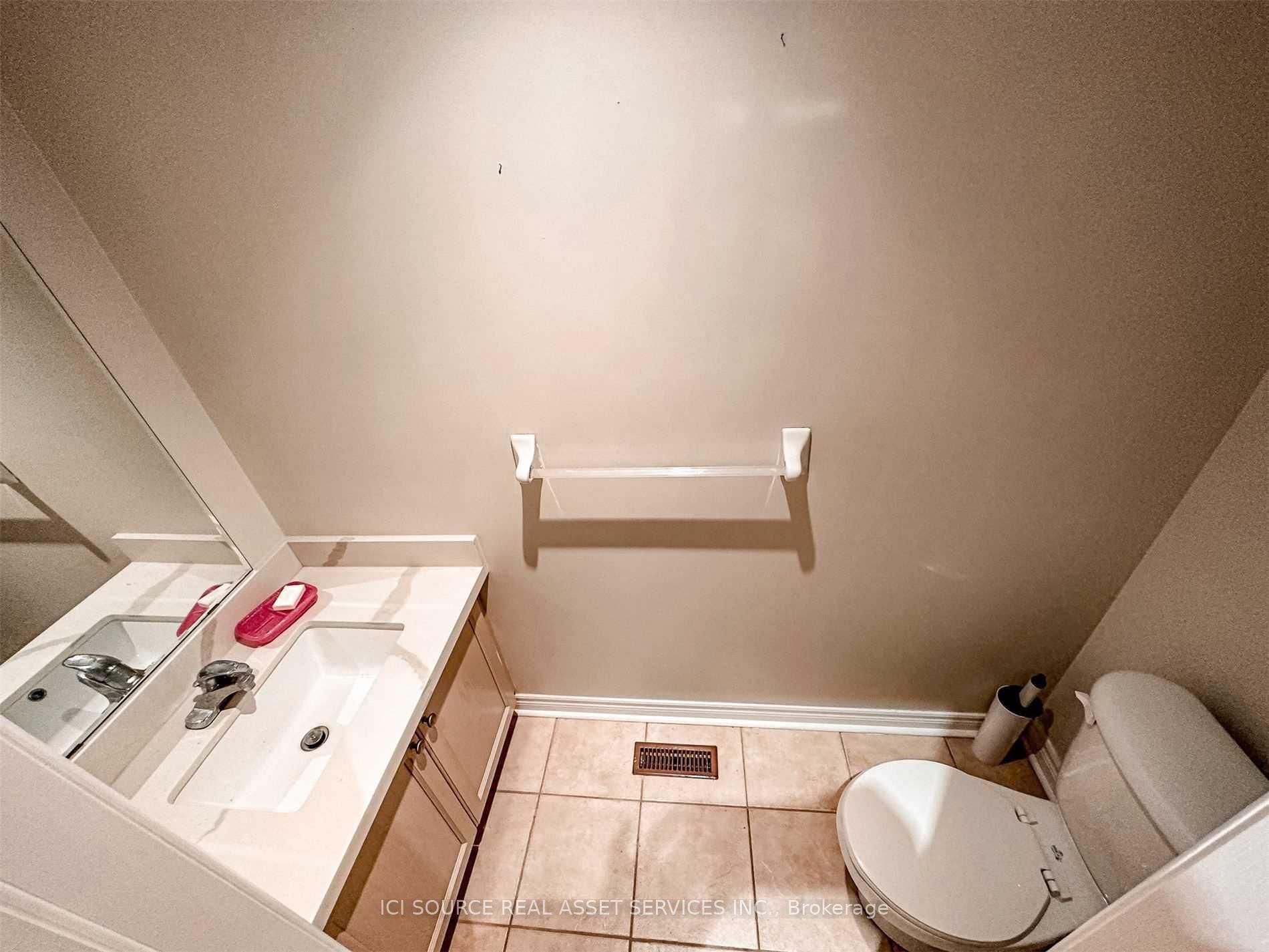 Photo 8 of 53 Westchester Crescent, Markham, Berczy — HOMEH