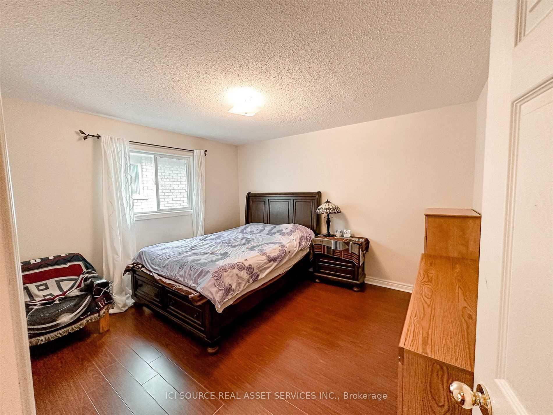 Photo 23 of 53 Westchester Crescent, Markham, Berczy — HOMEH