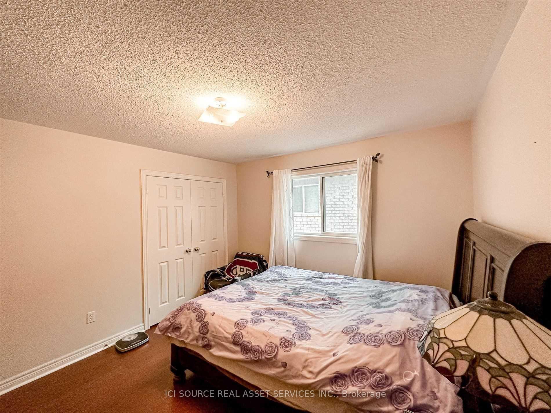 Photo 24 of 53 Westchester Crescent, Markham, Berczy — HOMEH