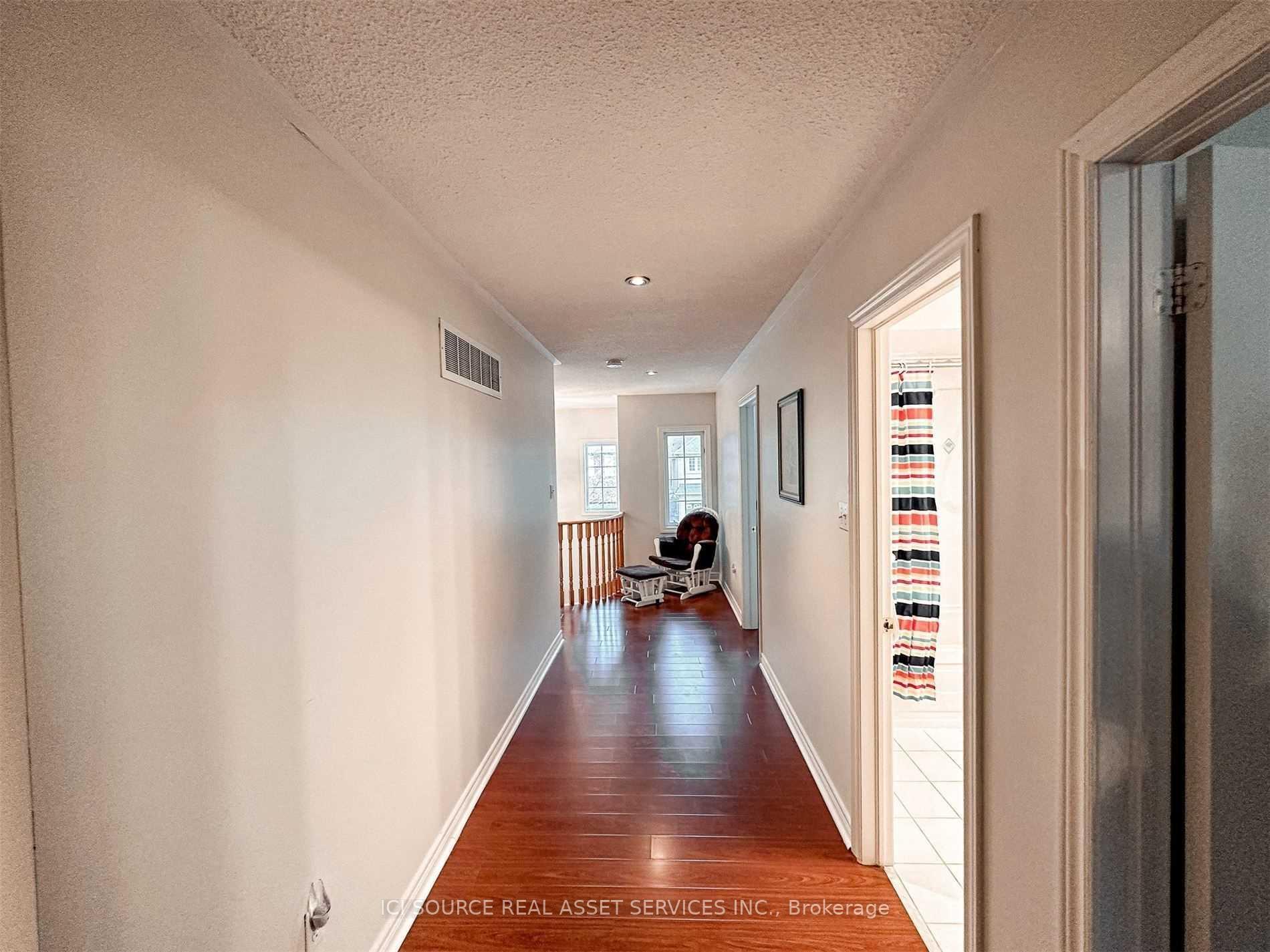Photo 27 of 53 Westchester Crescent, Markham, Berczy — HOMEH