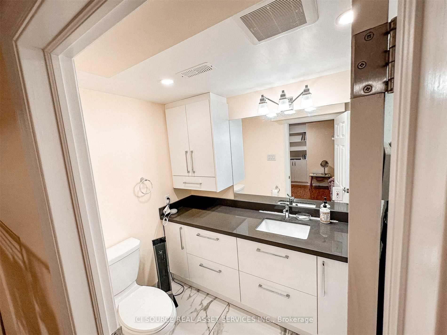 Photo 31 of 53 Westchester Crescent, Markham, Berczy — HOMEH