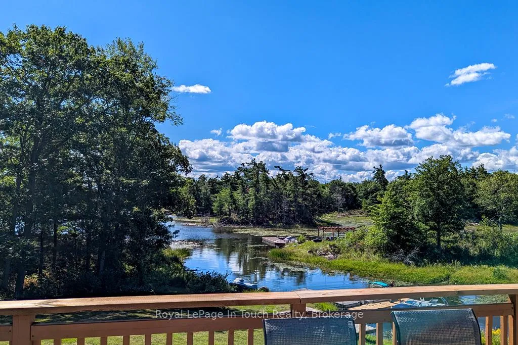 Photo 3 of 2974 Island 1040, Georgian Bay, Baxter — HOMEH