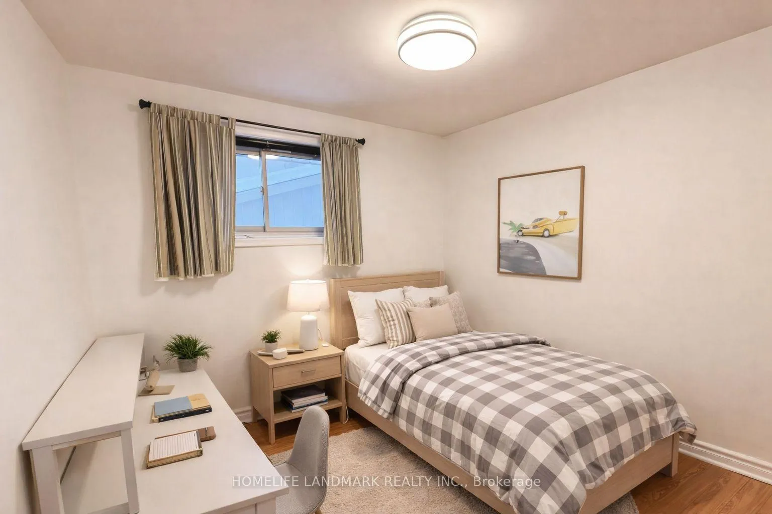 Photo 4 of 22 Knowles Crescent, Aurora, Aurora Highlands — HOMEH