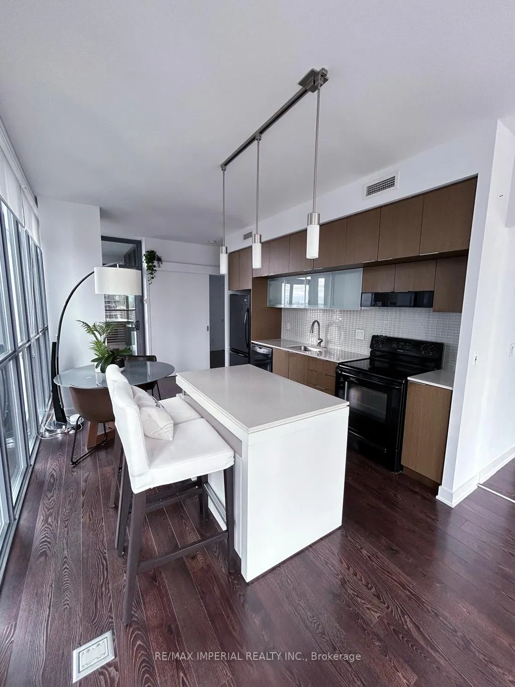 Photo 4 of Unit 2507, 110 Charles Street, Toronto, Church-Yonge Corridor — HOMEH