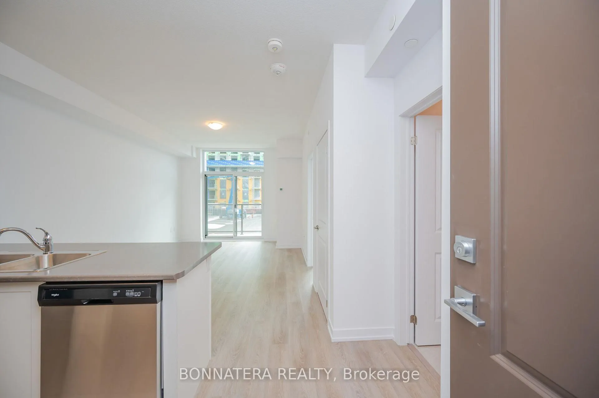 Photo 4 of Unit 223, 450 Dundas Street E, Hamilton, Waterdown — HOMEH