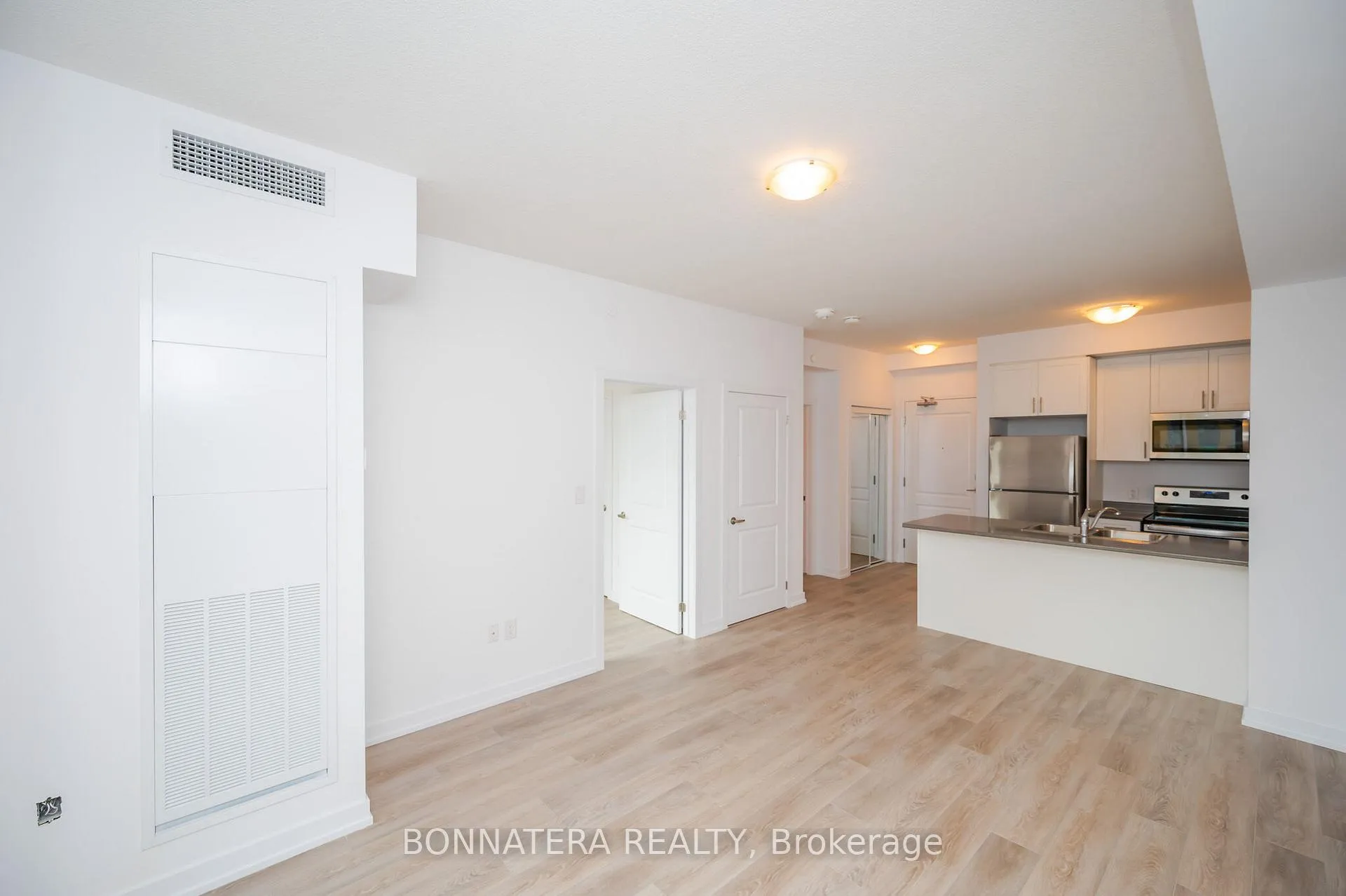 Photo 6 of Unit 223, 450 Dundas Street E, Hamilton, Waterdown — HOMEH