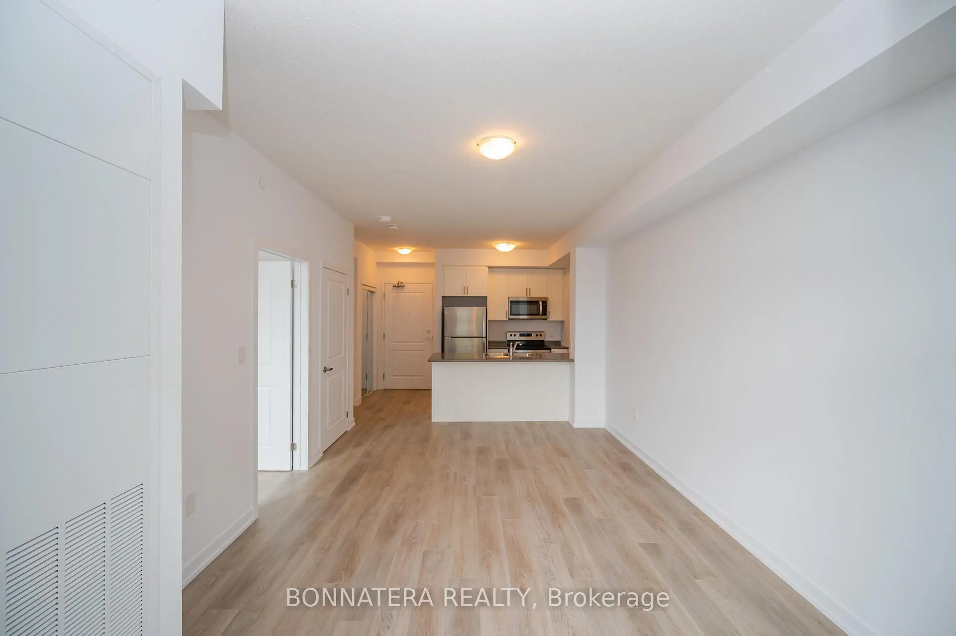 Photo 7 of Unit 223, 450 Dundas Street E, Hamilton, Waterdown — HOMEH