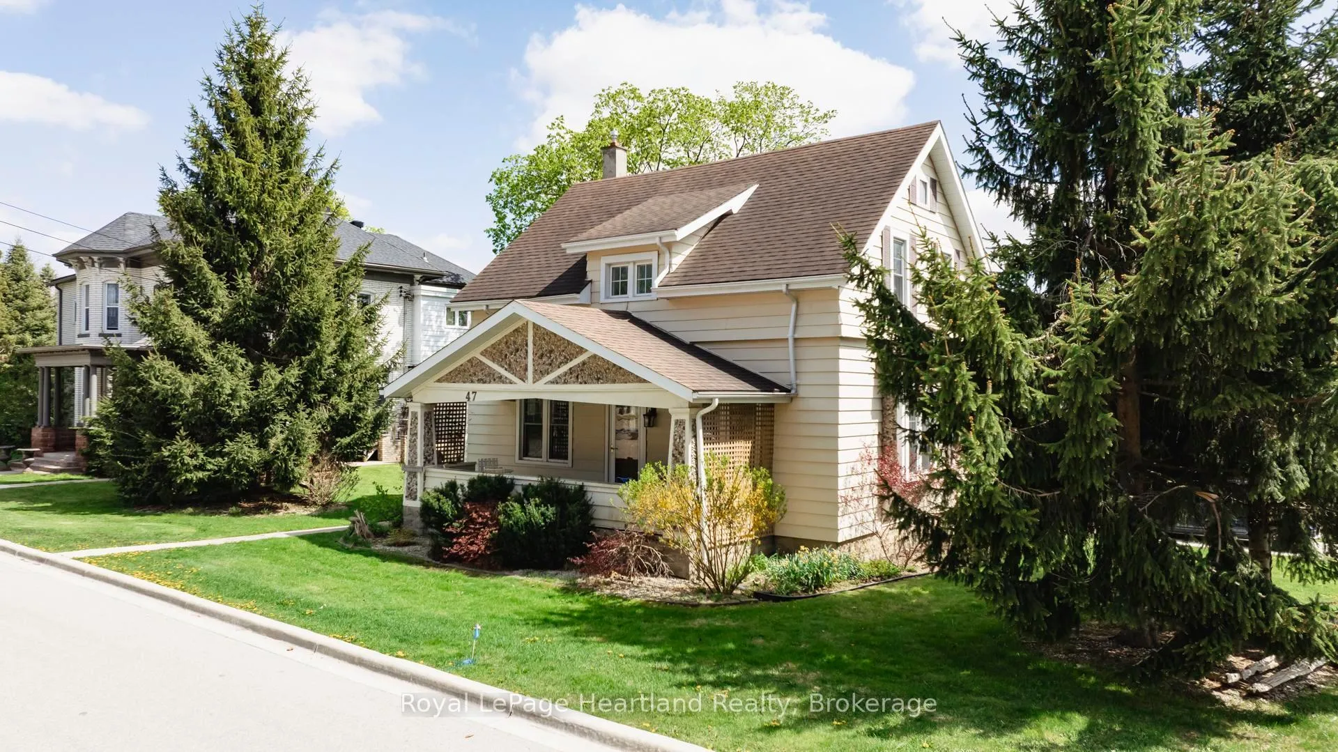 Photo 3 of 47 James Street, South Huron, Exeter — HOMEH
