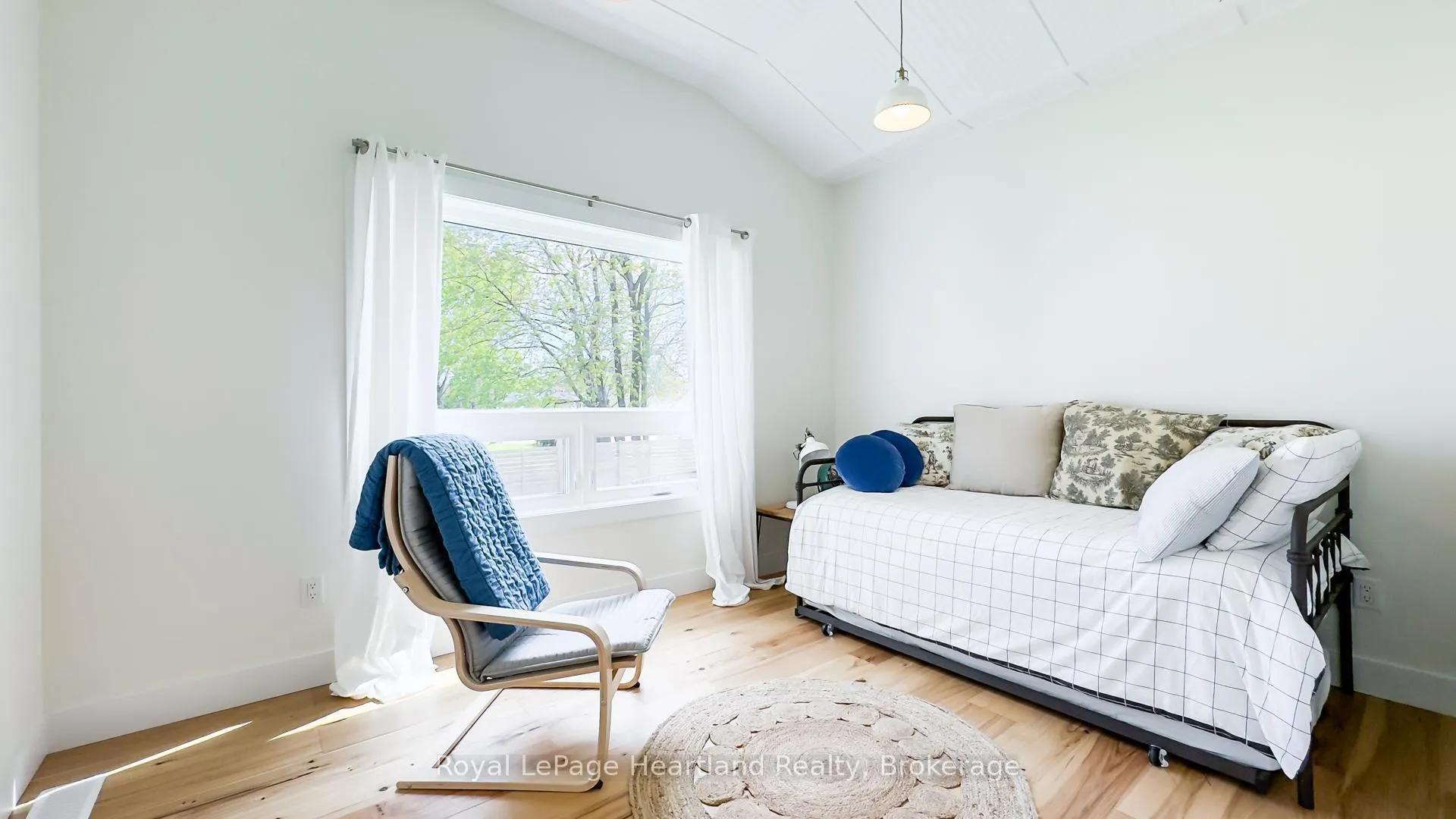 Photo 25 of 47 James Street, South Huron, Exeter — HOMEH