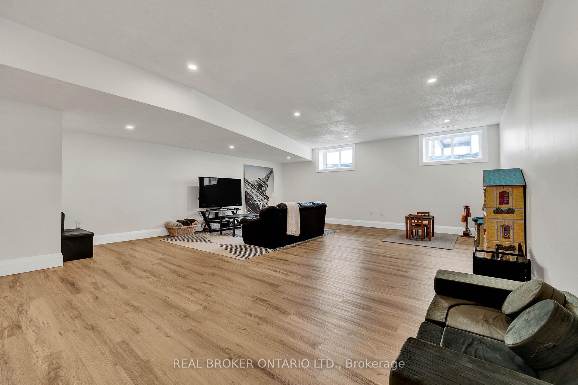 Photo 24 of 84343 Kent Line, Huron East, Grey — HOMEH