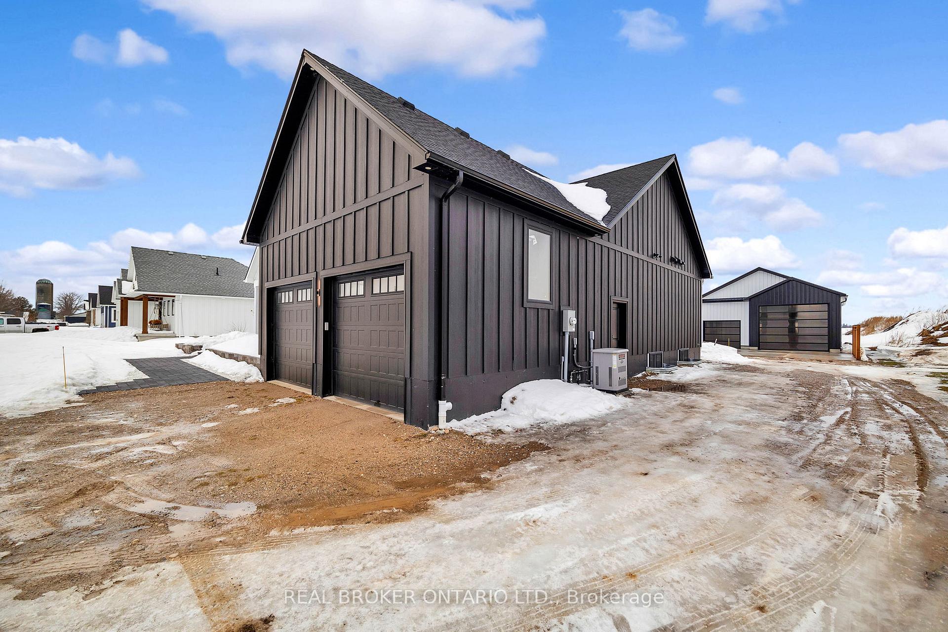 Photo 33 of 84343 Kent Line, Huron East, Grey — HOMEH