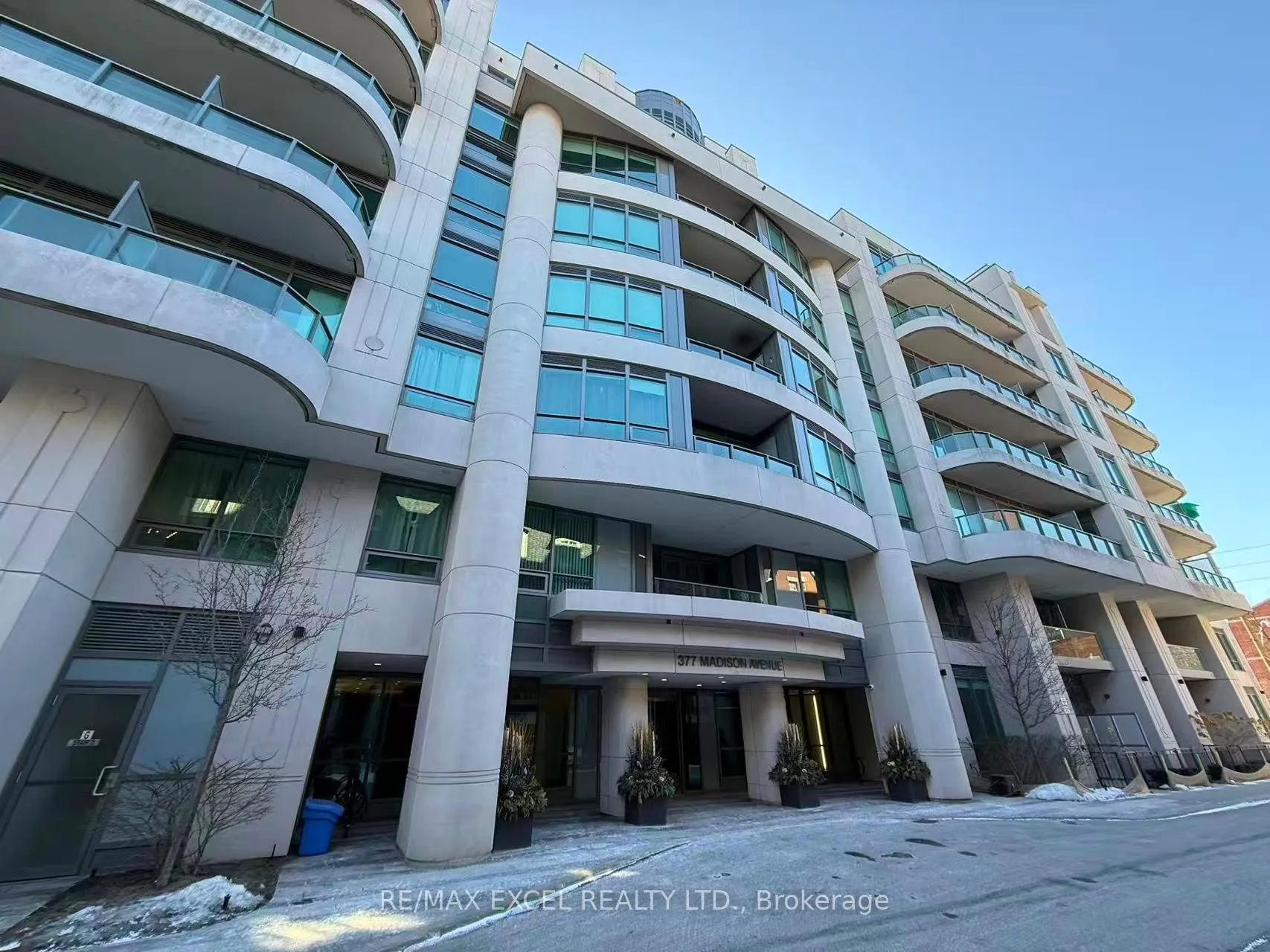 Photo 1 of Unit 206, 377 Madison Avenue, Toronto, Casa Loma — HOMEH