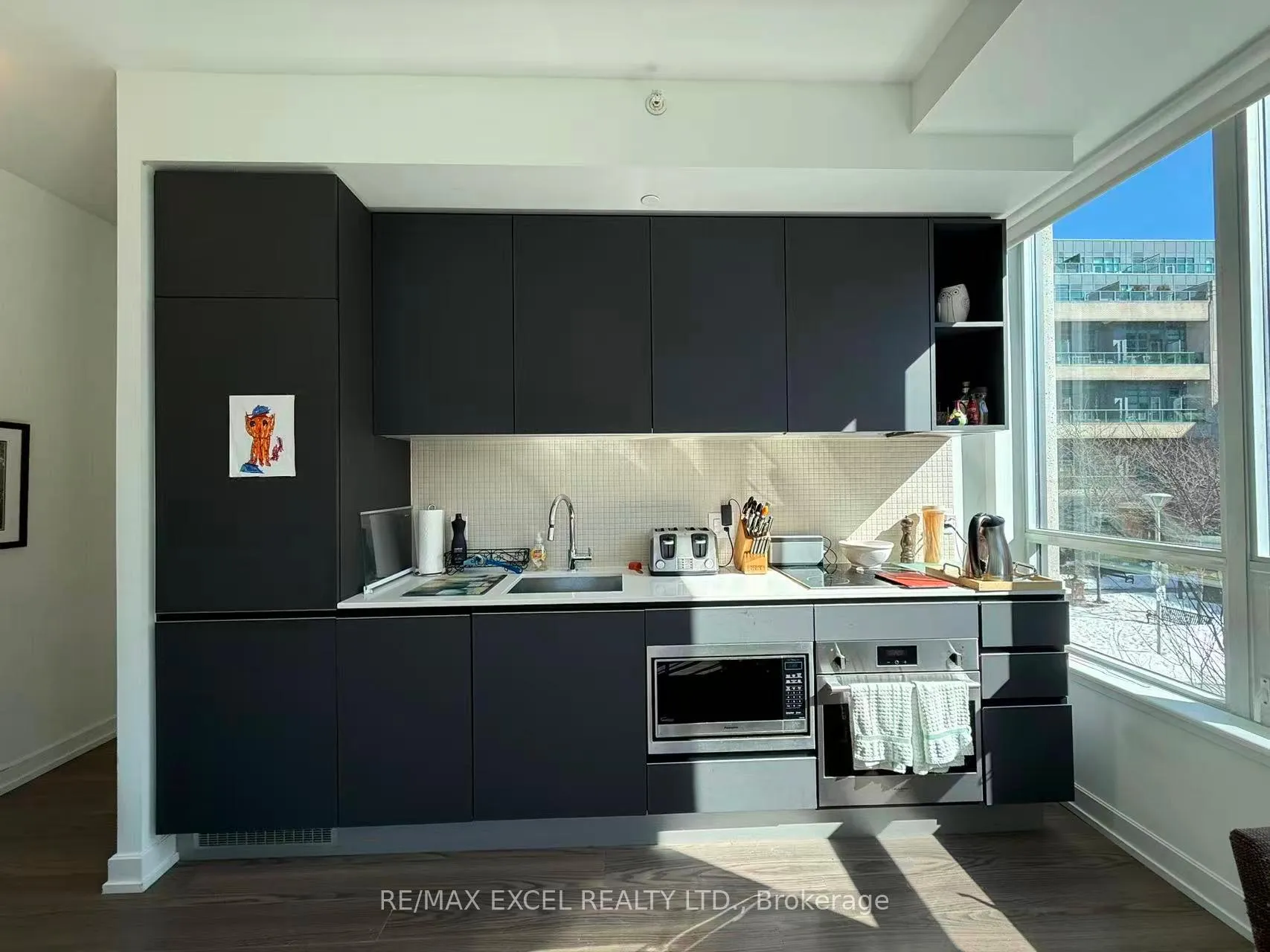 Photo 8 of Unit 206, 377 Madison Avenue, Toronto, Casa Loma — HOMEH