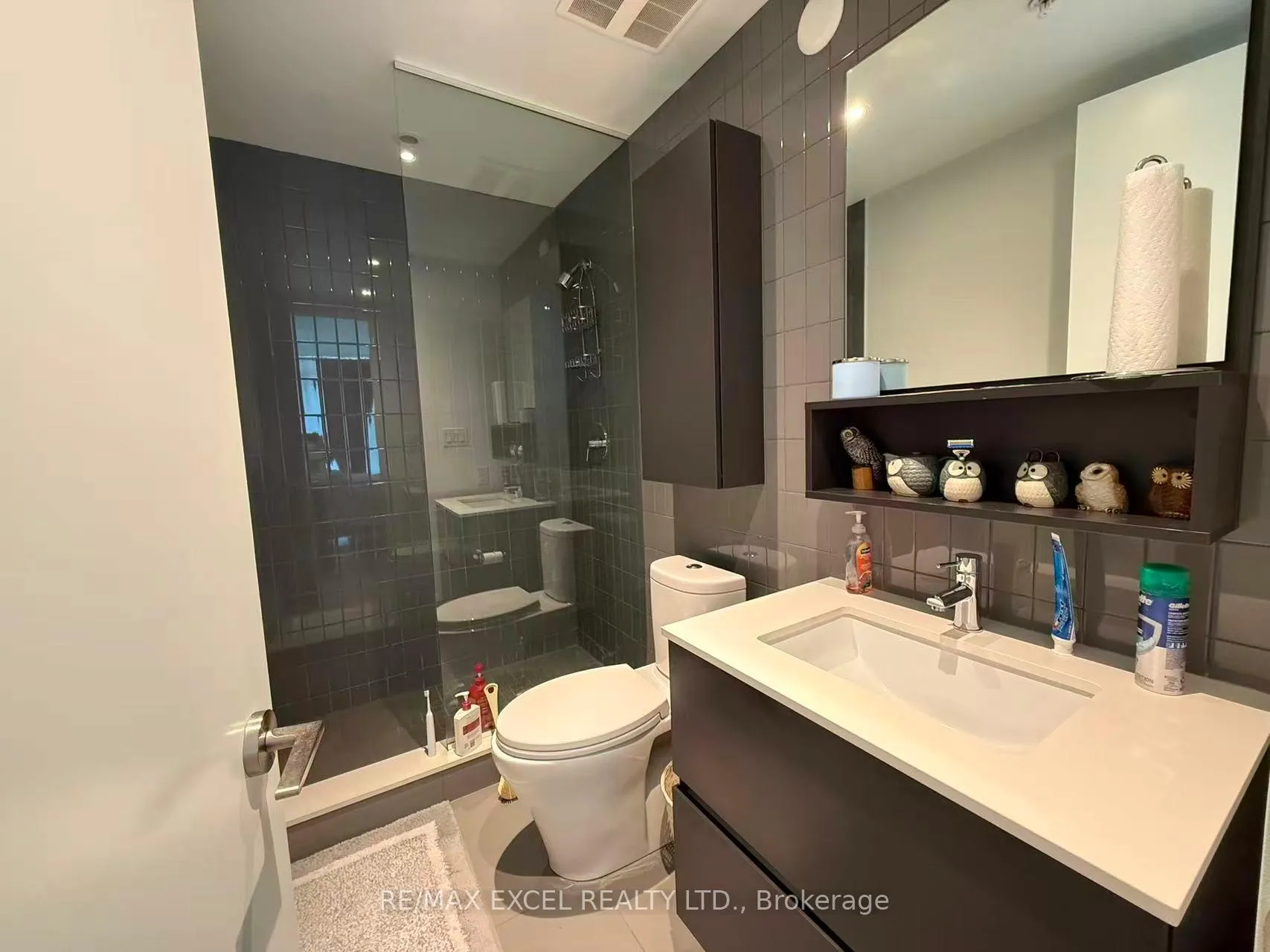 Photo 9 of Unit 206, 377 Madison Avenue, Toronto, Casa Loma — HOMEH