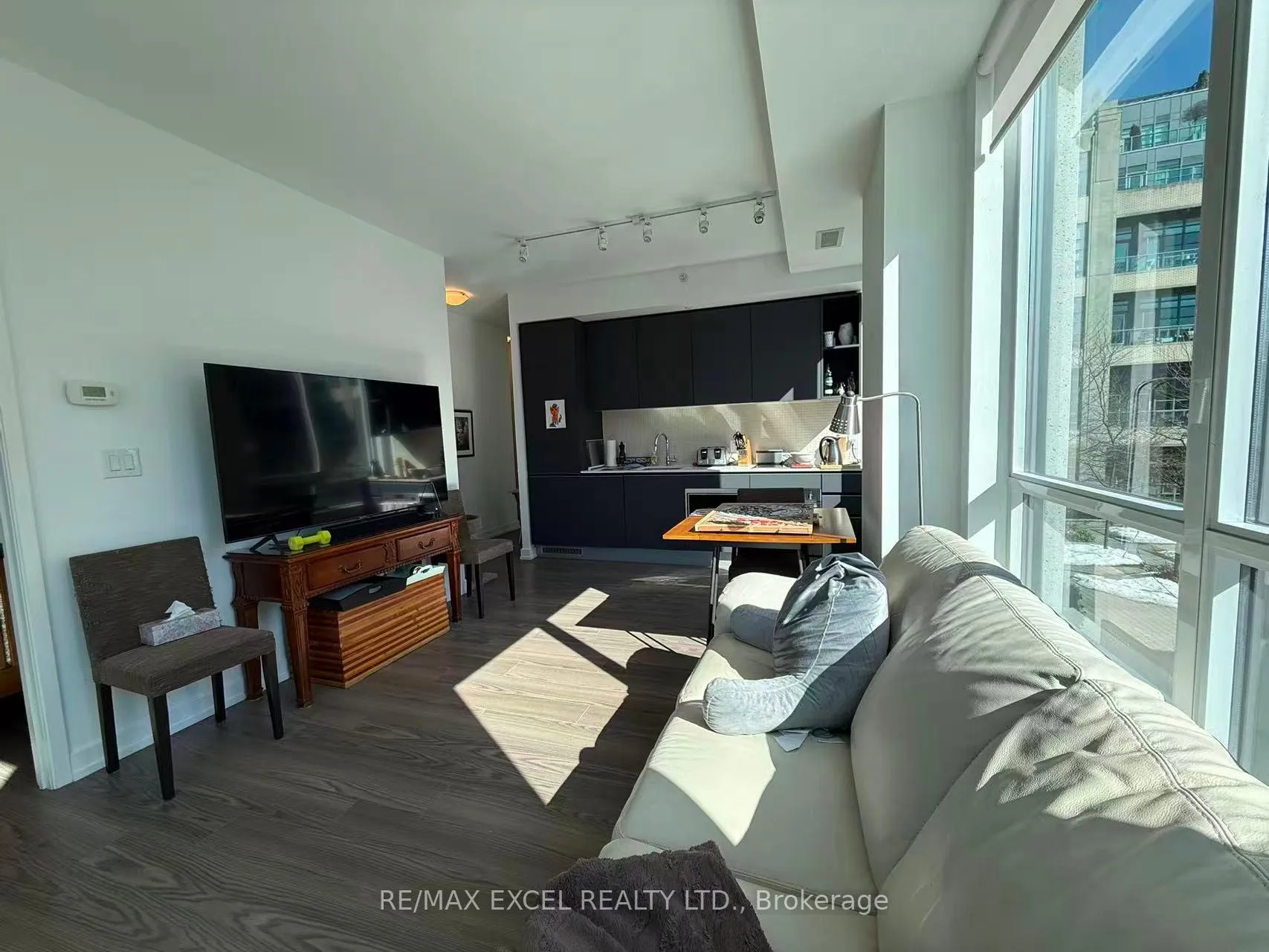 Photo 15 of Unit 206, 377 Madison Avenue, Toronto, Casa Loma — HOMEH
