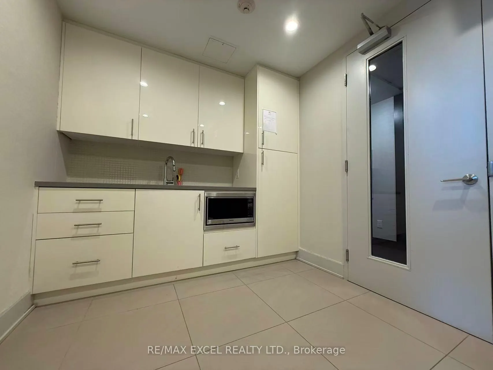 Photo 27 of Unit 206, 377 Madison Avenue, Toronto, Casa Loma — HOMEH