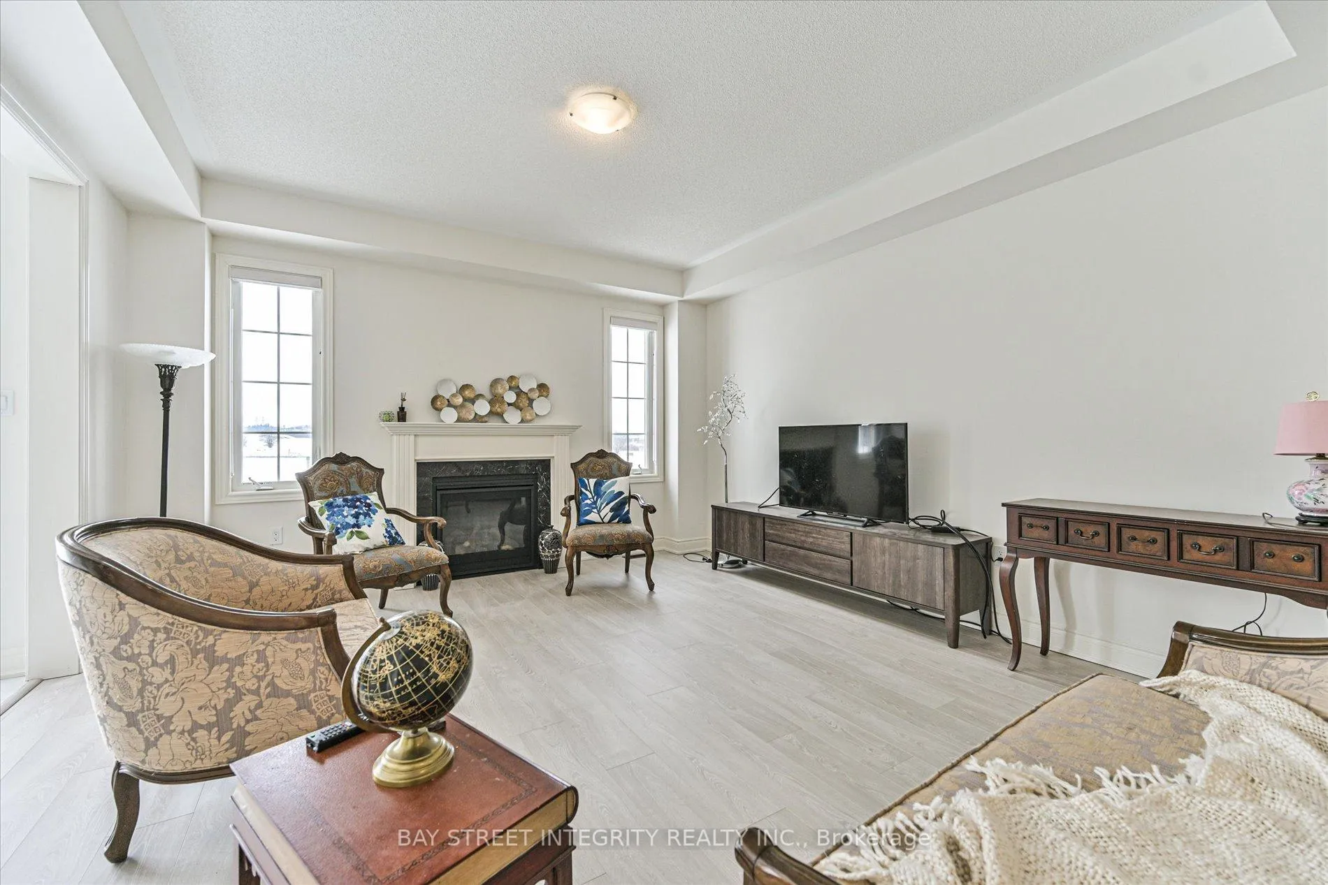 Photo 8 of 1452 Wheatcroft Drive, Oshawa, Kedron — HOMEH