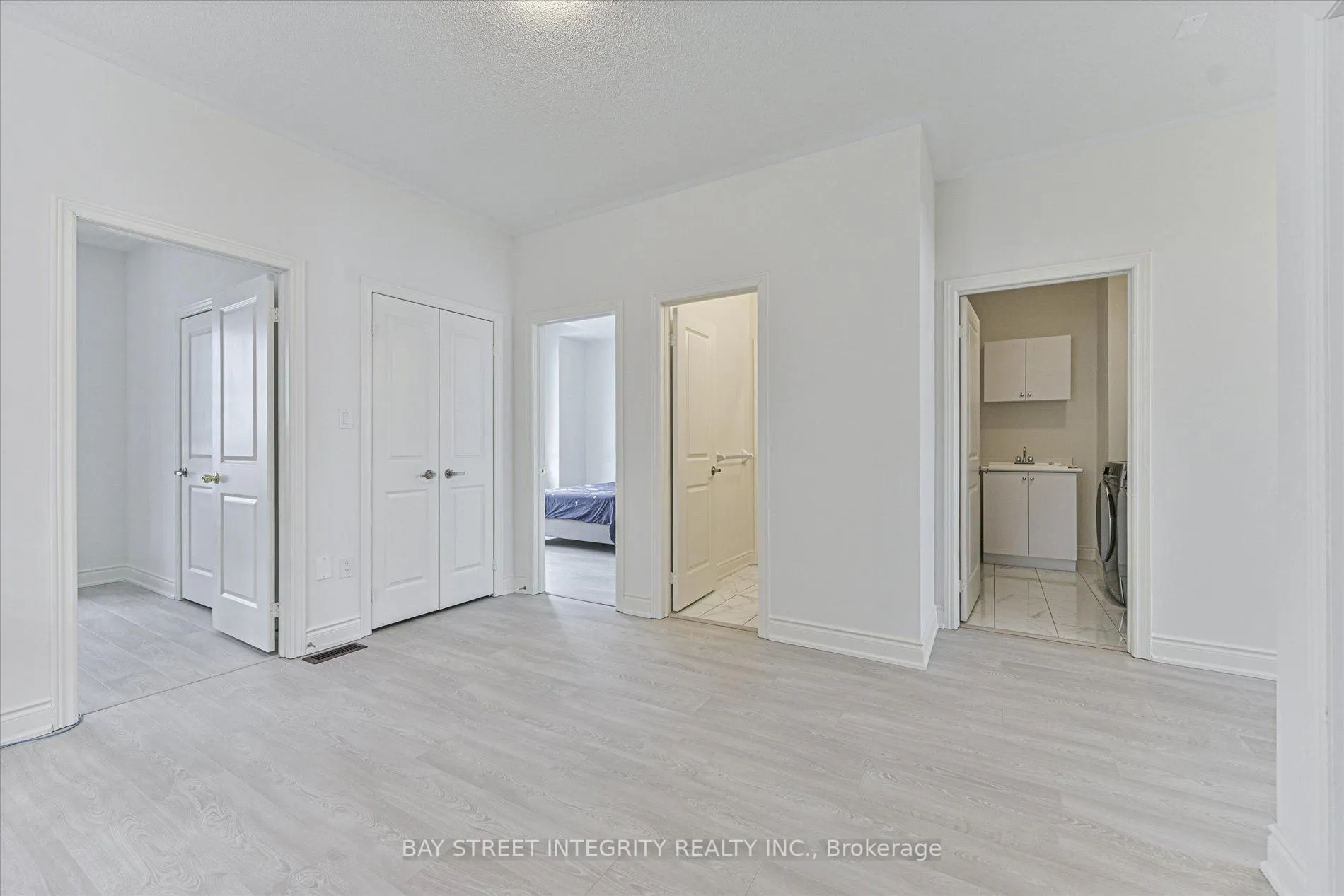 Photo 16 of 1452 Wheatcroft Drive, Oshawa, Kedron — HOMEH