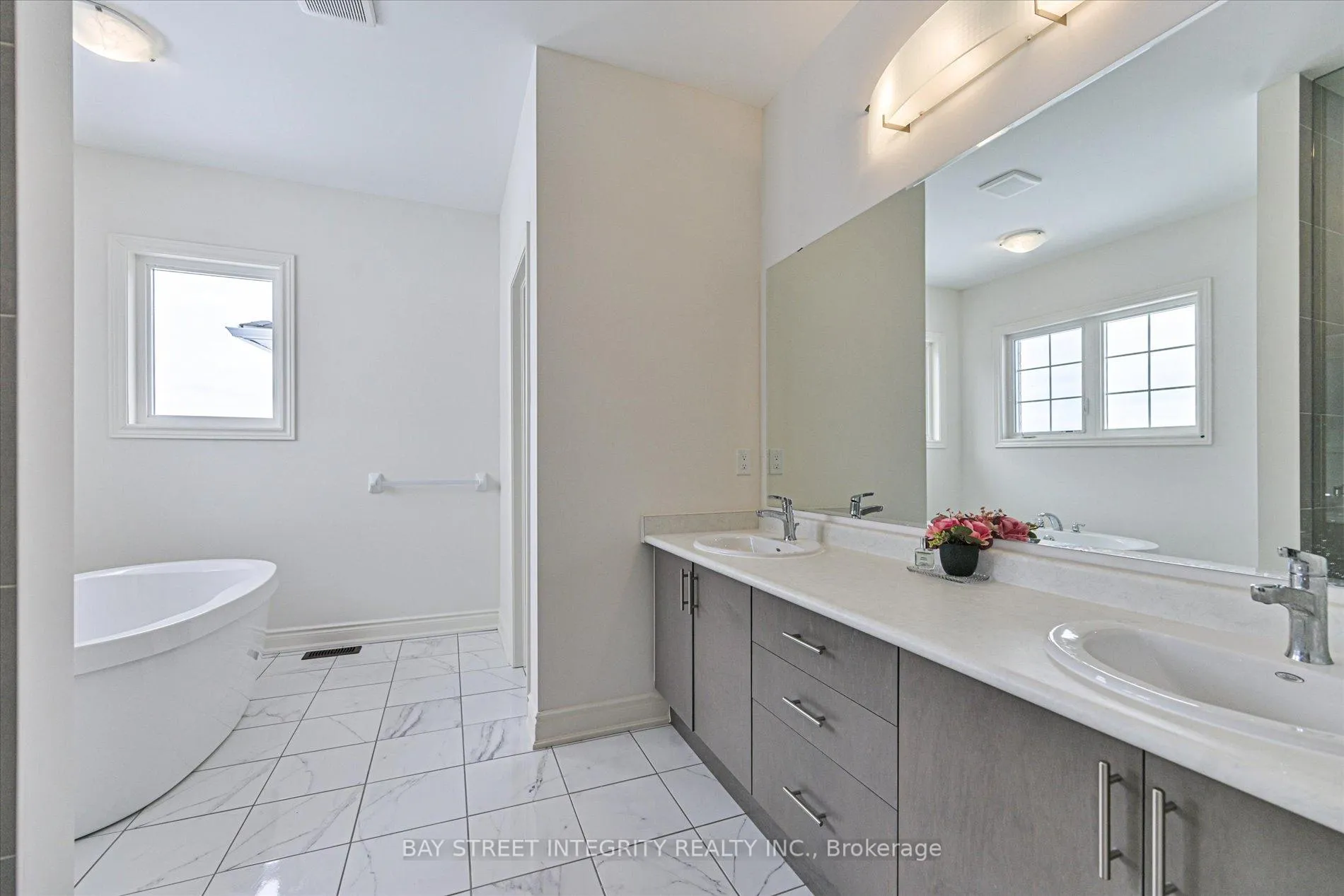 Photo 20 of 1452 Wheatcroft Drive, Oshawa, Kedron — HOMEH