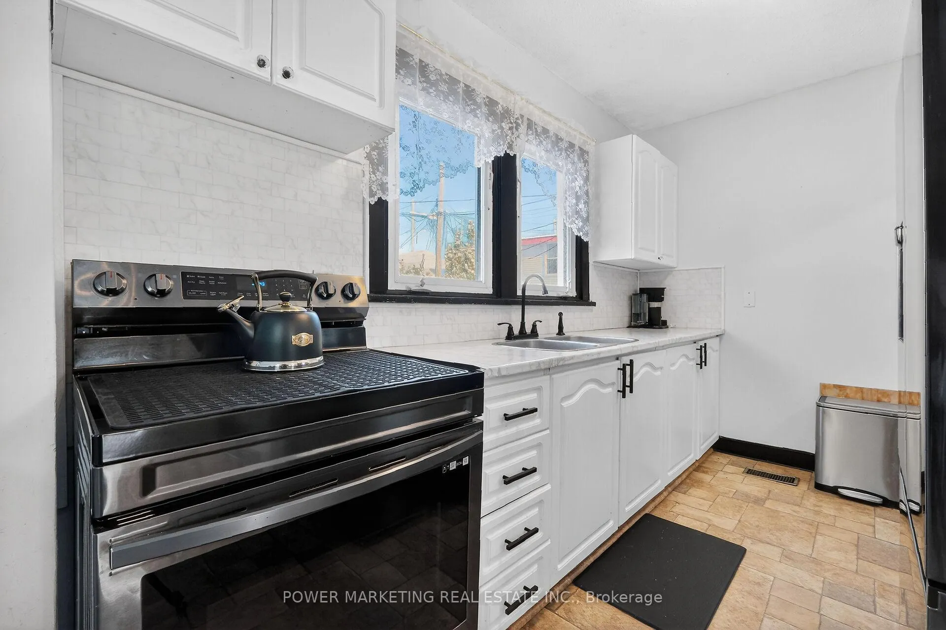 Photo 16 of 231 Ethel Street, Ottawa, Vanier — HOMEH