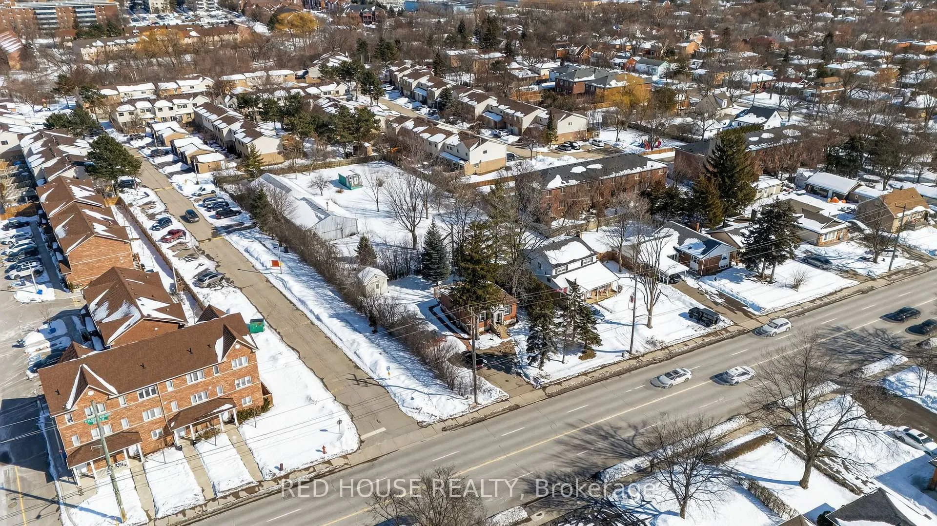 Photo 7 of 53 Mclaughlin Road N, Brampton, Brampton West — HOMEH