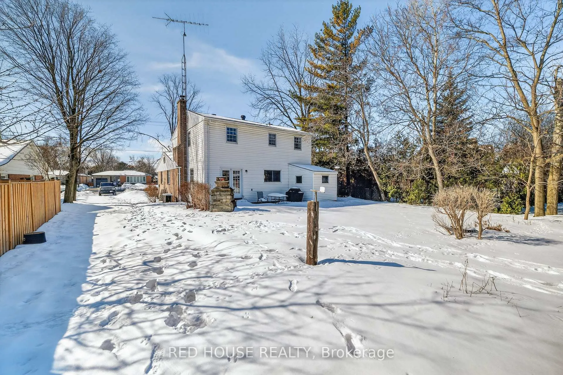 Photo 11 of 53 Mclaughlin Road N, Brampton, Brampton West — HOMEH