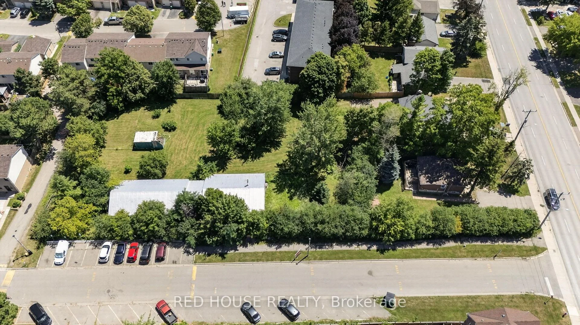 Photo 8 of 53 Mclaughlin Road N, Brampton, Brampton West — HOMEH