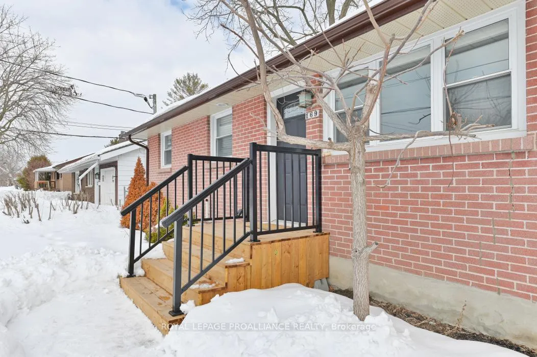Photo 5 of 169 Wright Avenue, Belleville, Belleville Ward — HOMEH