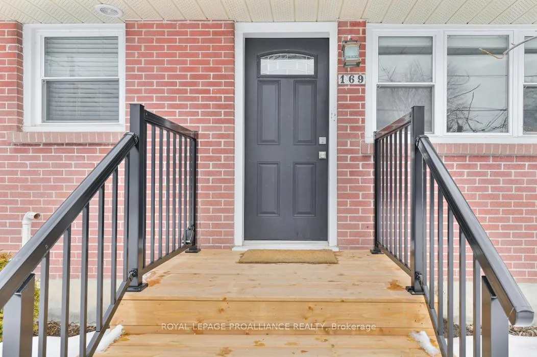 Photo 6 of 169 Wright Avenue, Belleville, Belleville Ward — HOMEH