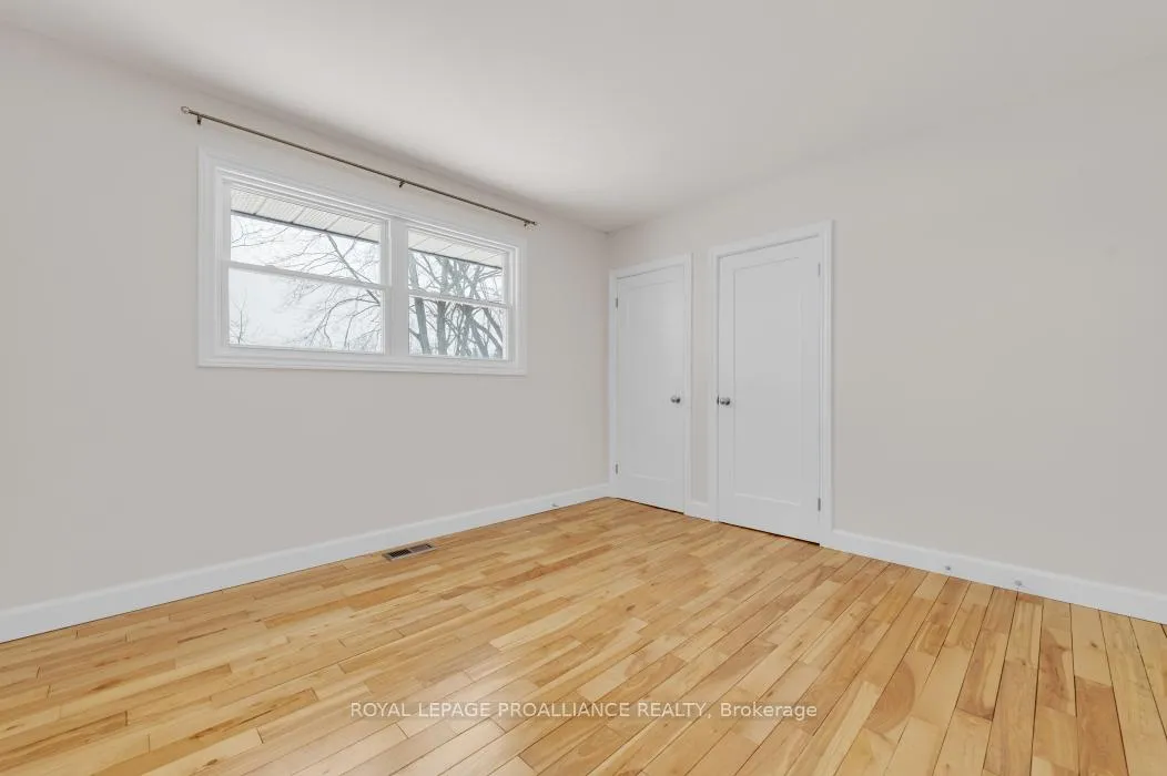 Photo 21 of 169 Wright Avenue, Belleville, Belleville Ward — HOMEH
