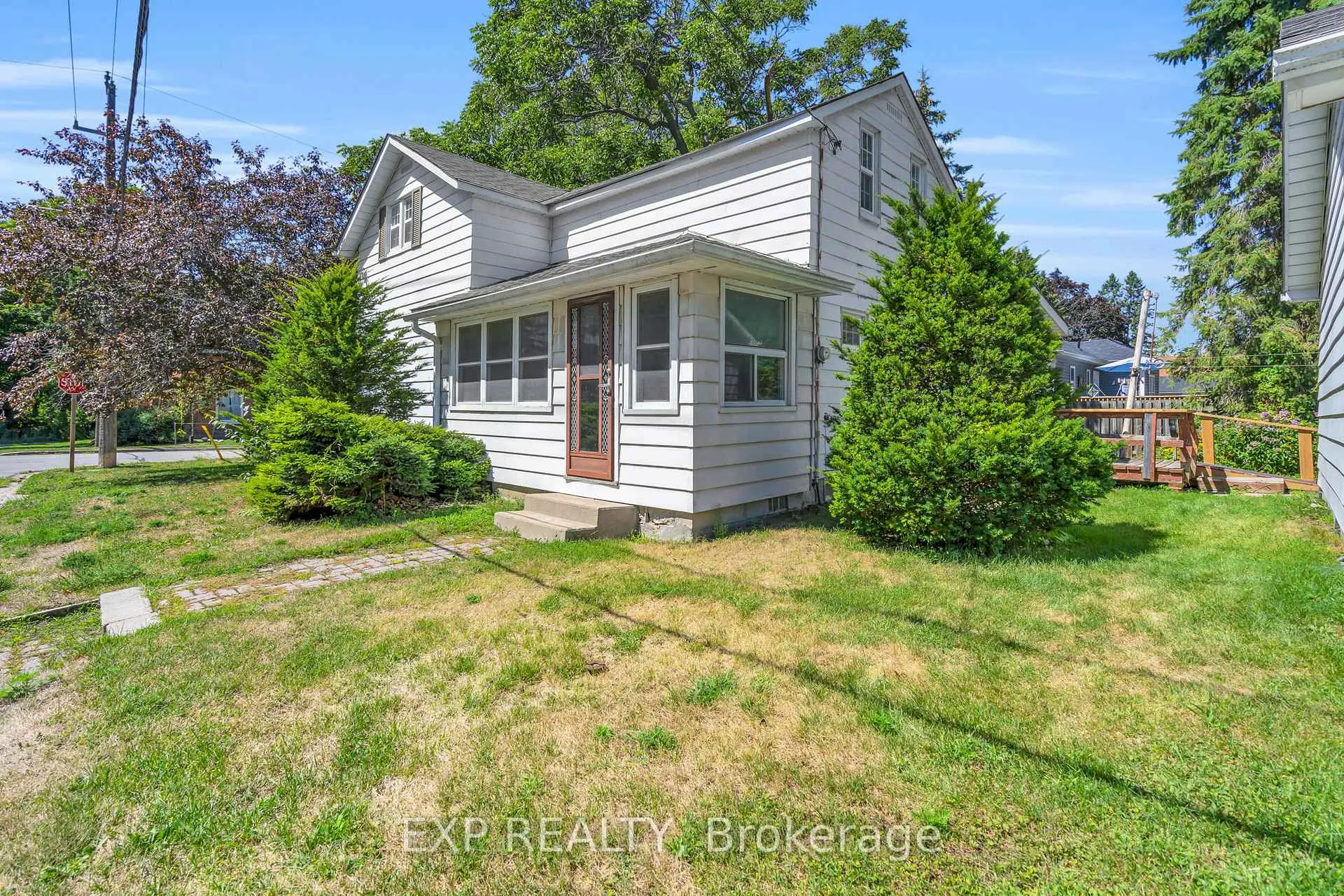 Photo 2 of 39 River Street, Georgina, Sutton & Jackson's Point — HOMEH