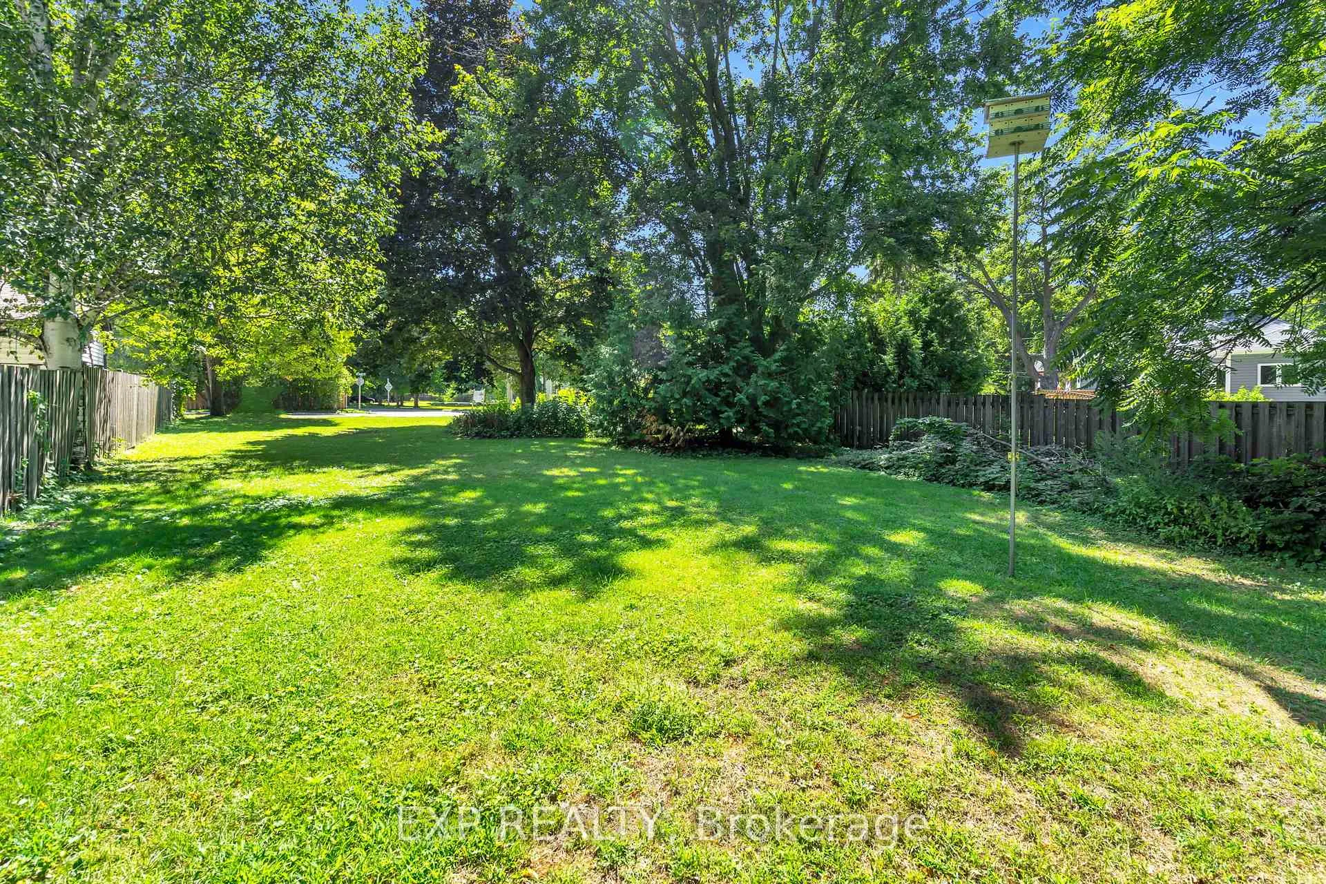 Photo 34 of 39 River Street, Georgina, Sutton & Jackson's Point — HOMEH
