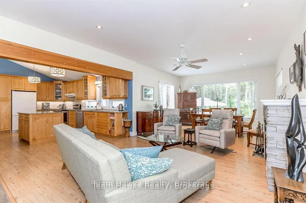Photo 11 of 36 Rosemary Drive, Tiny, Rural Tiny — HOMEH